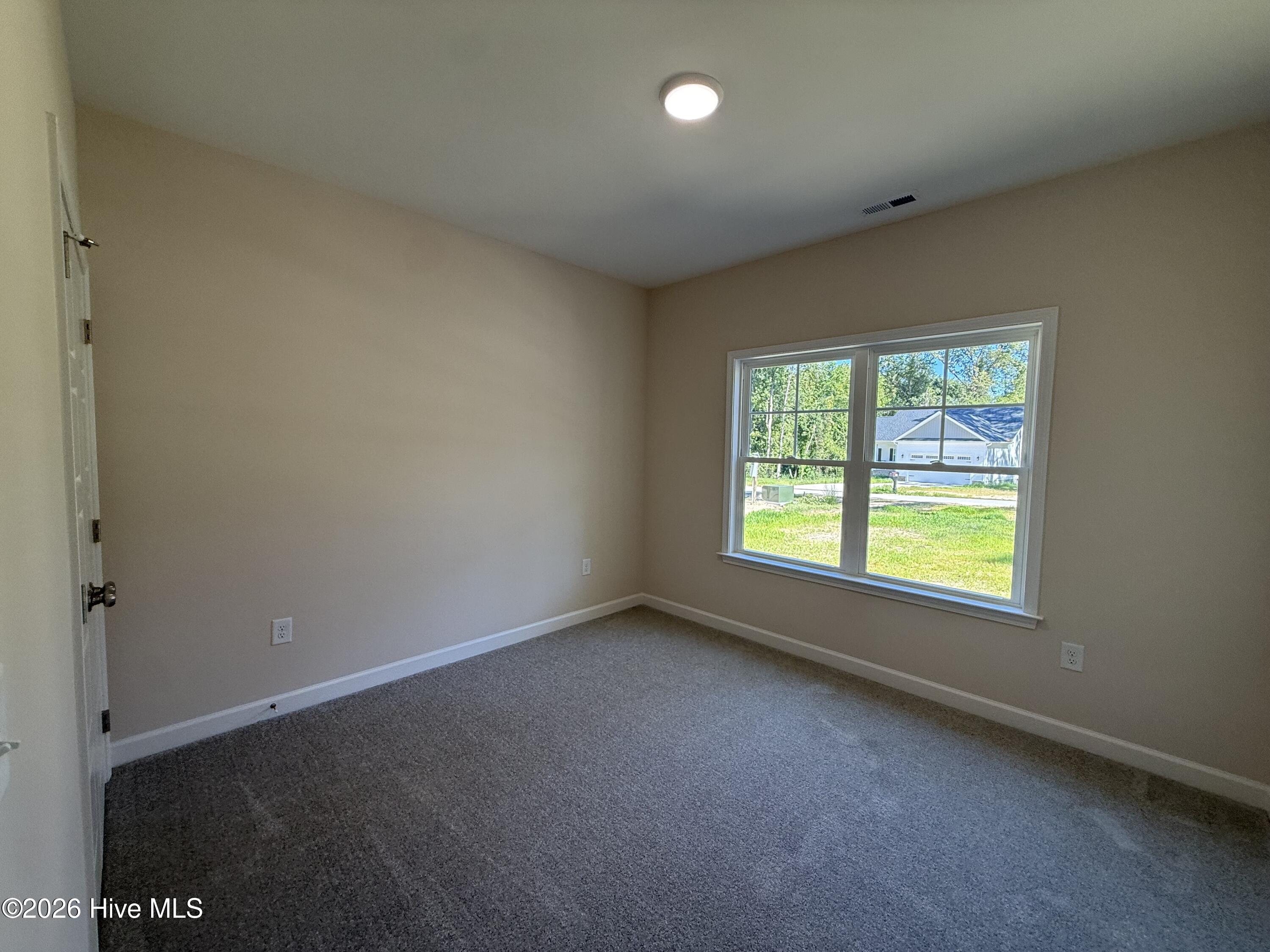 1730 Walnut Run Drive Property Photo 7