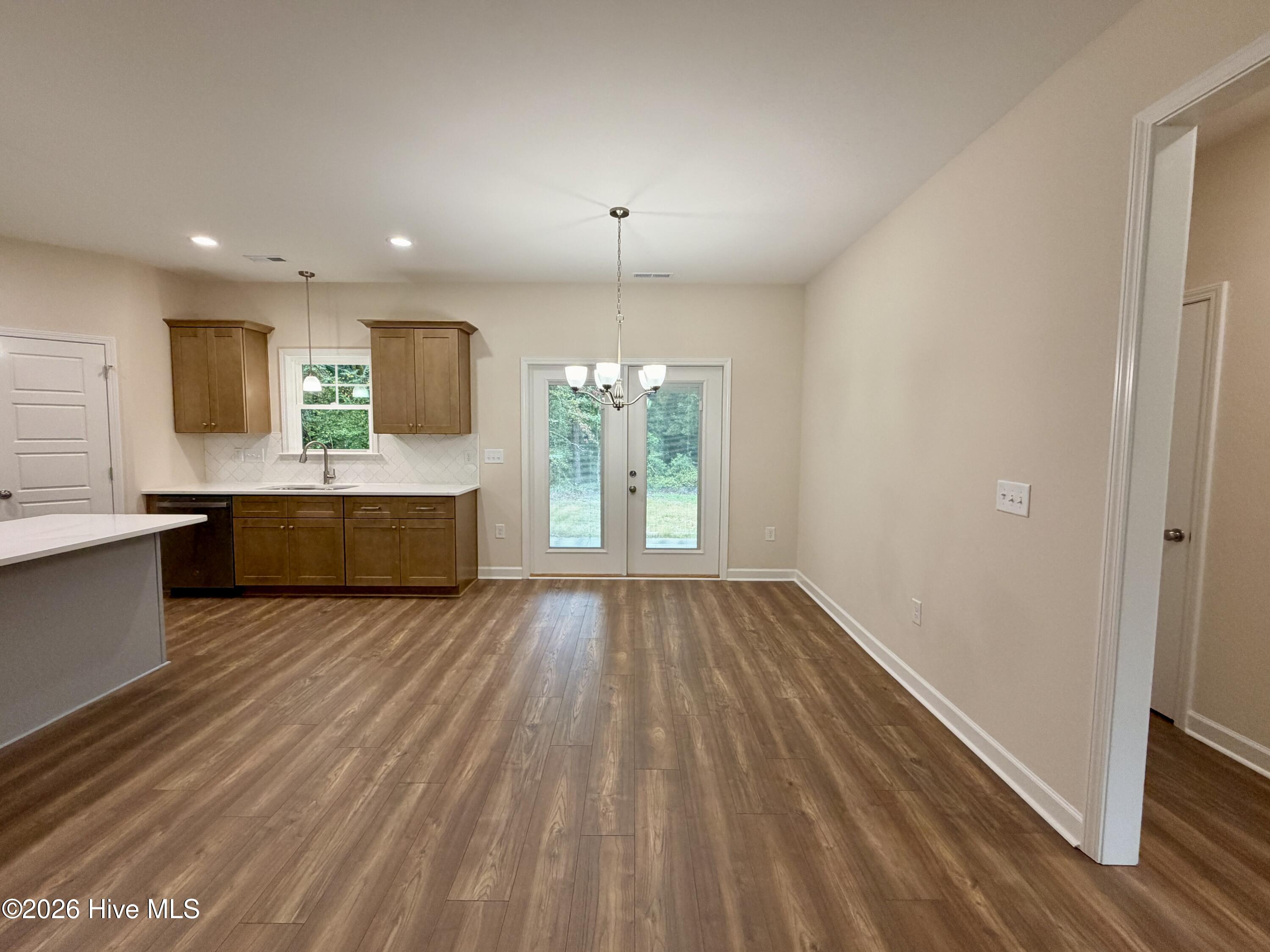 1730 Walnut Run Drive Property Photo 8