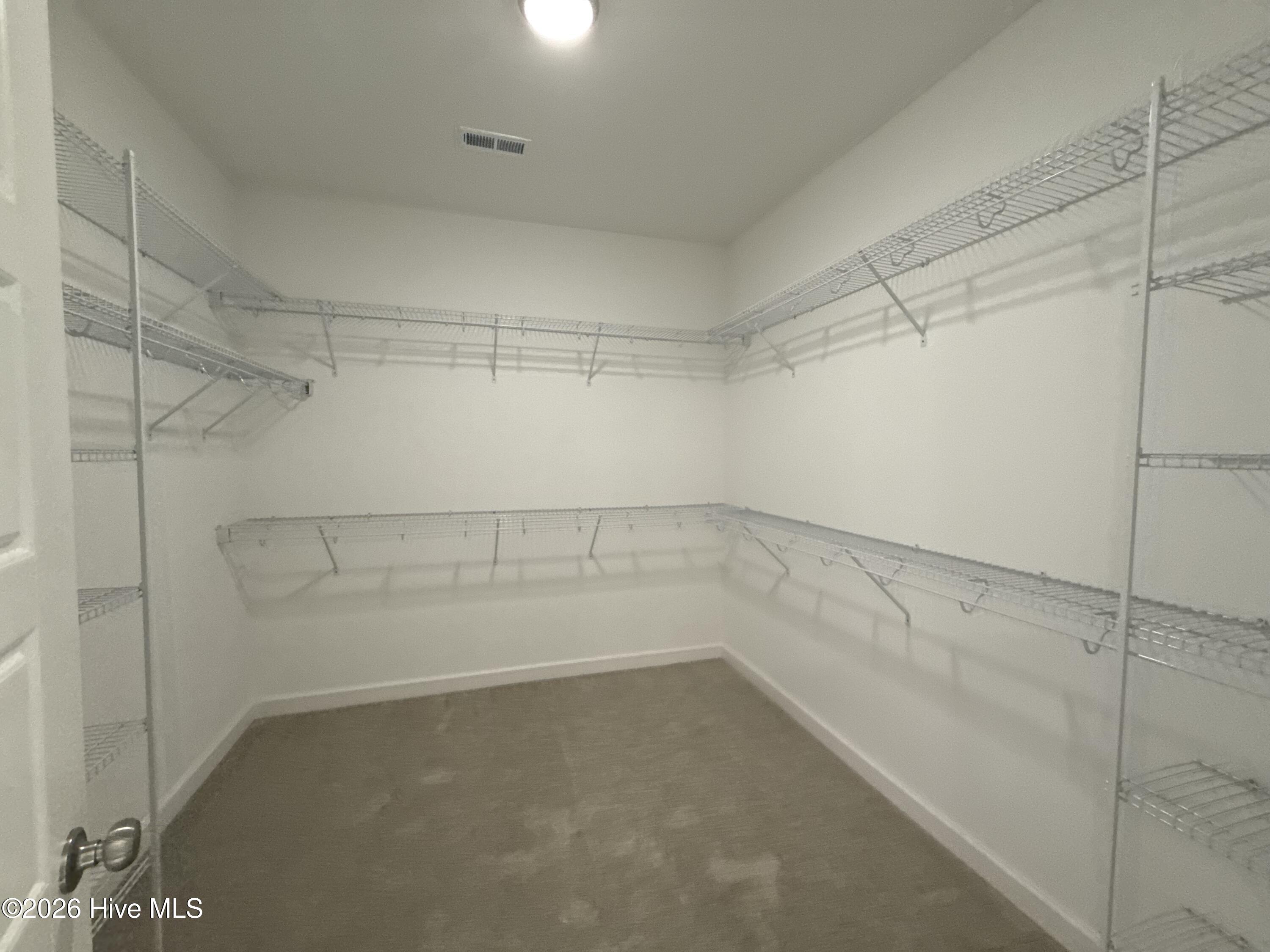 1730 Walnut Run Drive Property Photo 14