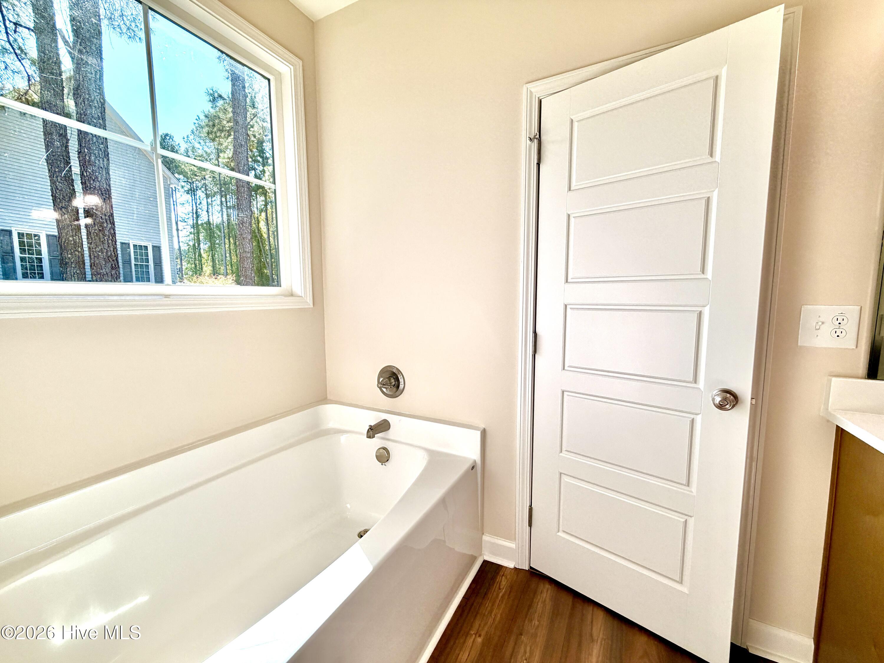 1730 Walnut Run Drive Property Photo 15