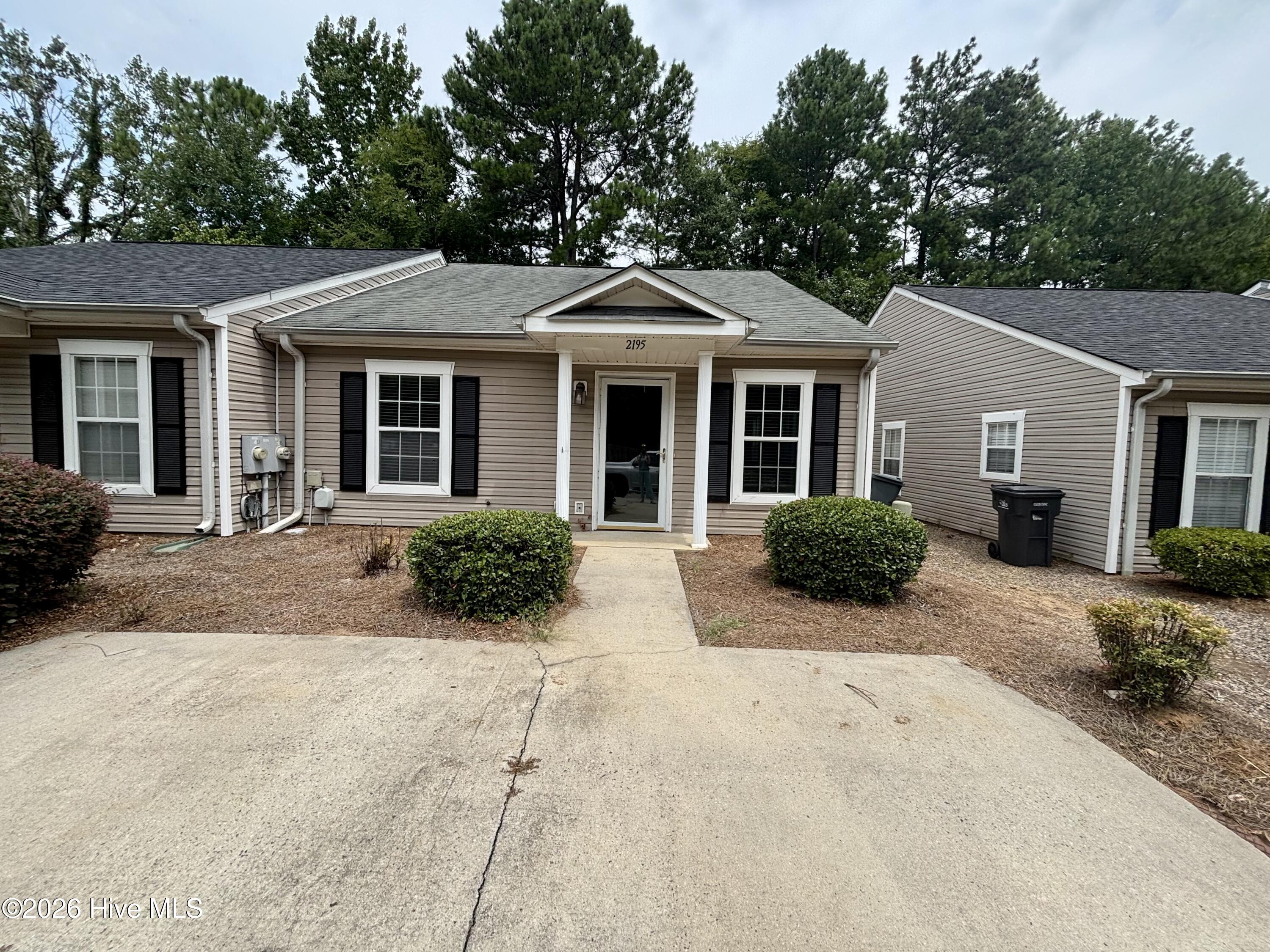 2195 Bridgeton Road Property Photo 1