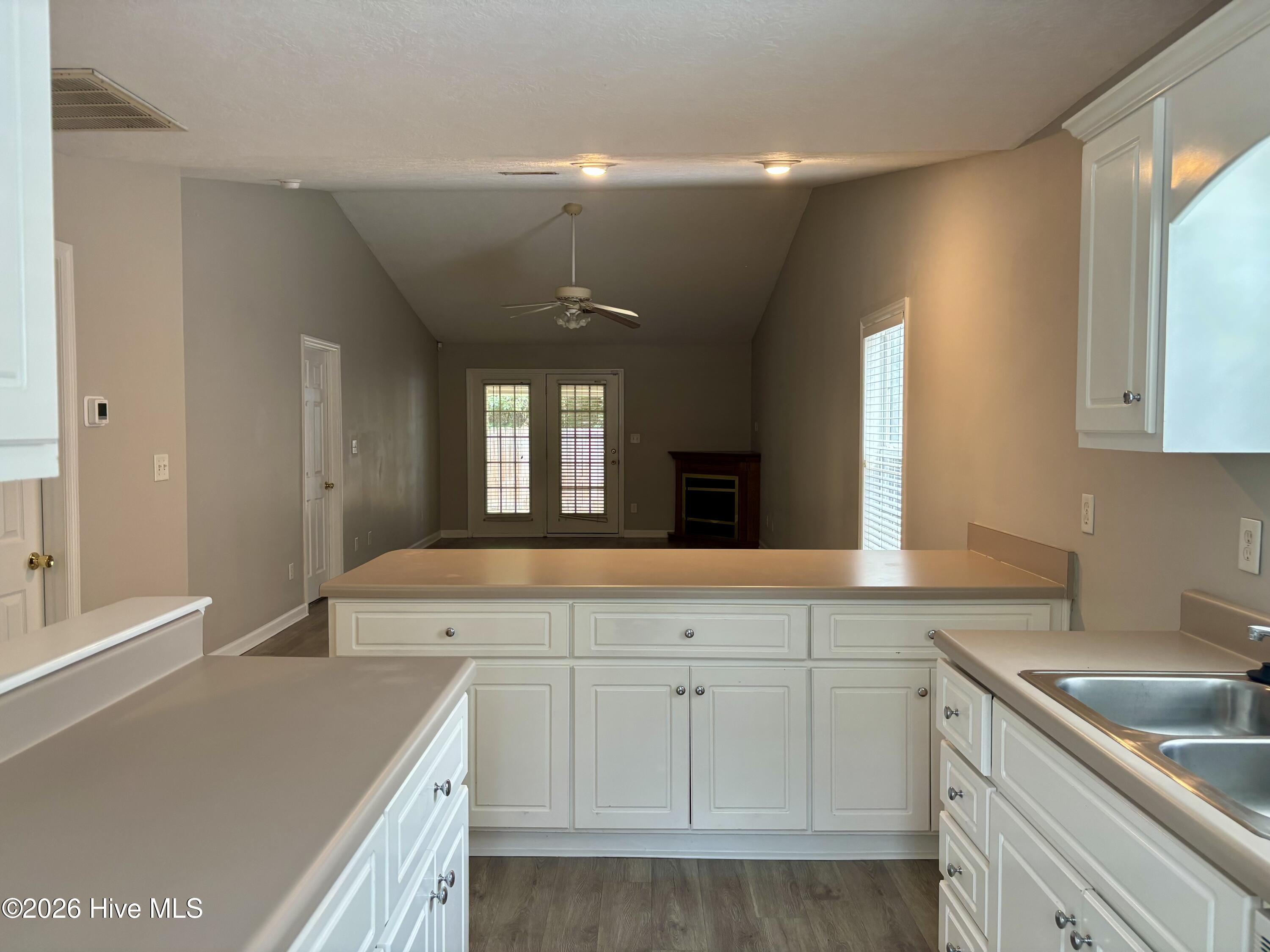 2195 Bridgeton Road Property Photo 4