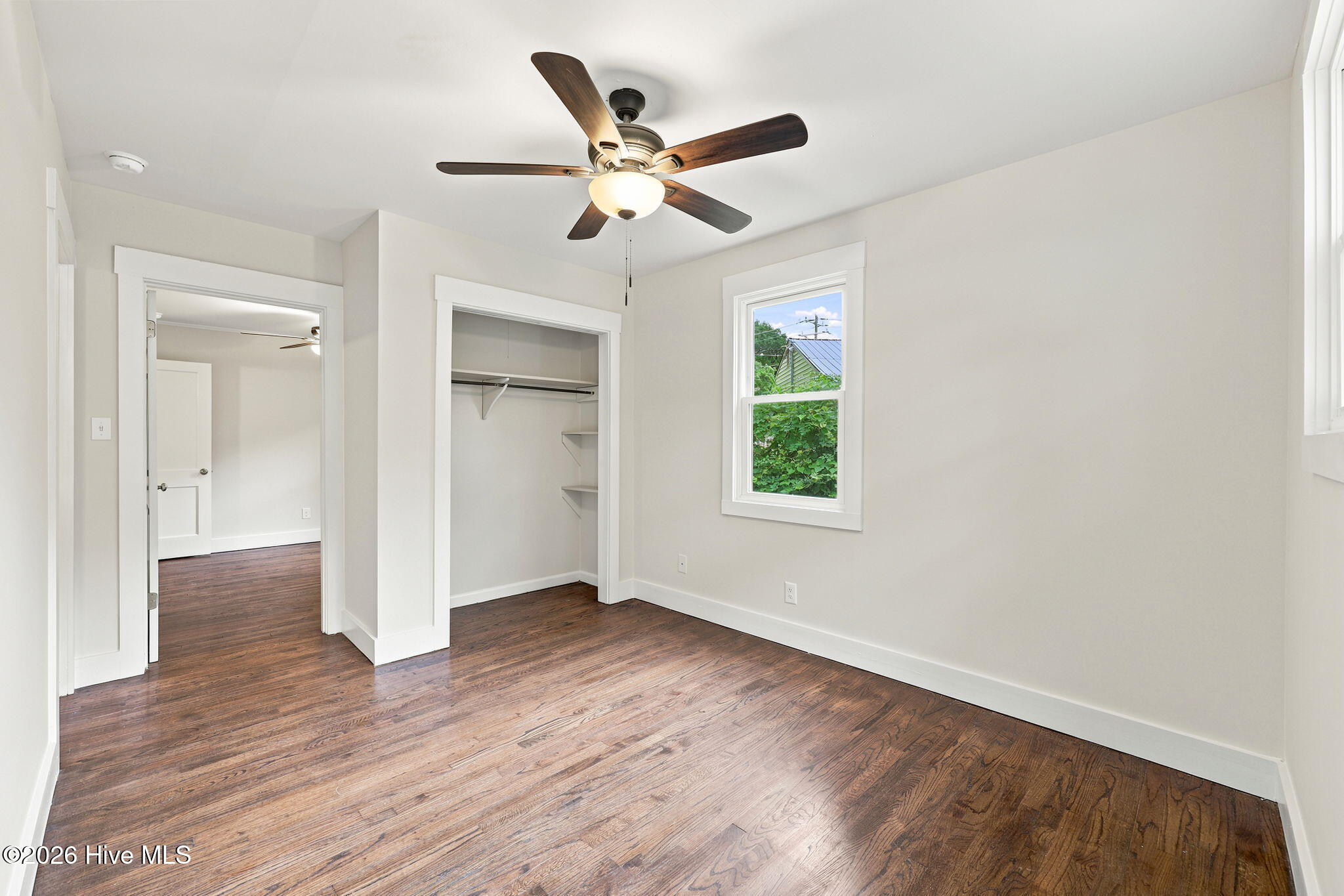 303 Banks Street Property Photo 22