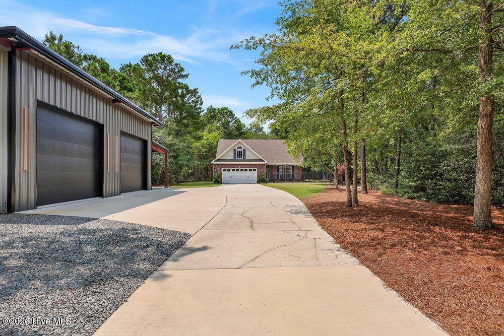 200 Shore Point Drive Property Photo 1