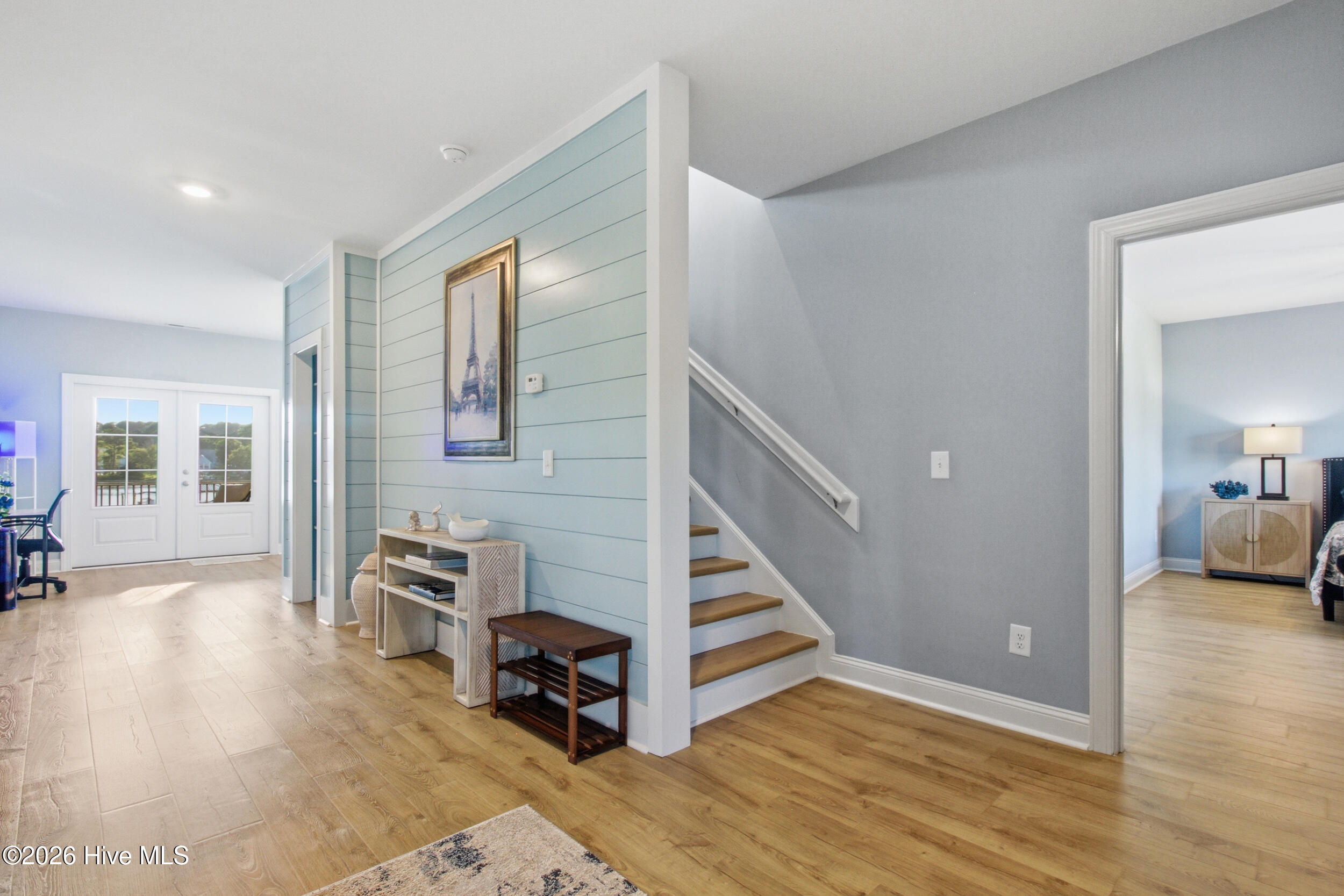 100 Paradise Court Property Photo 6
