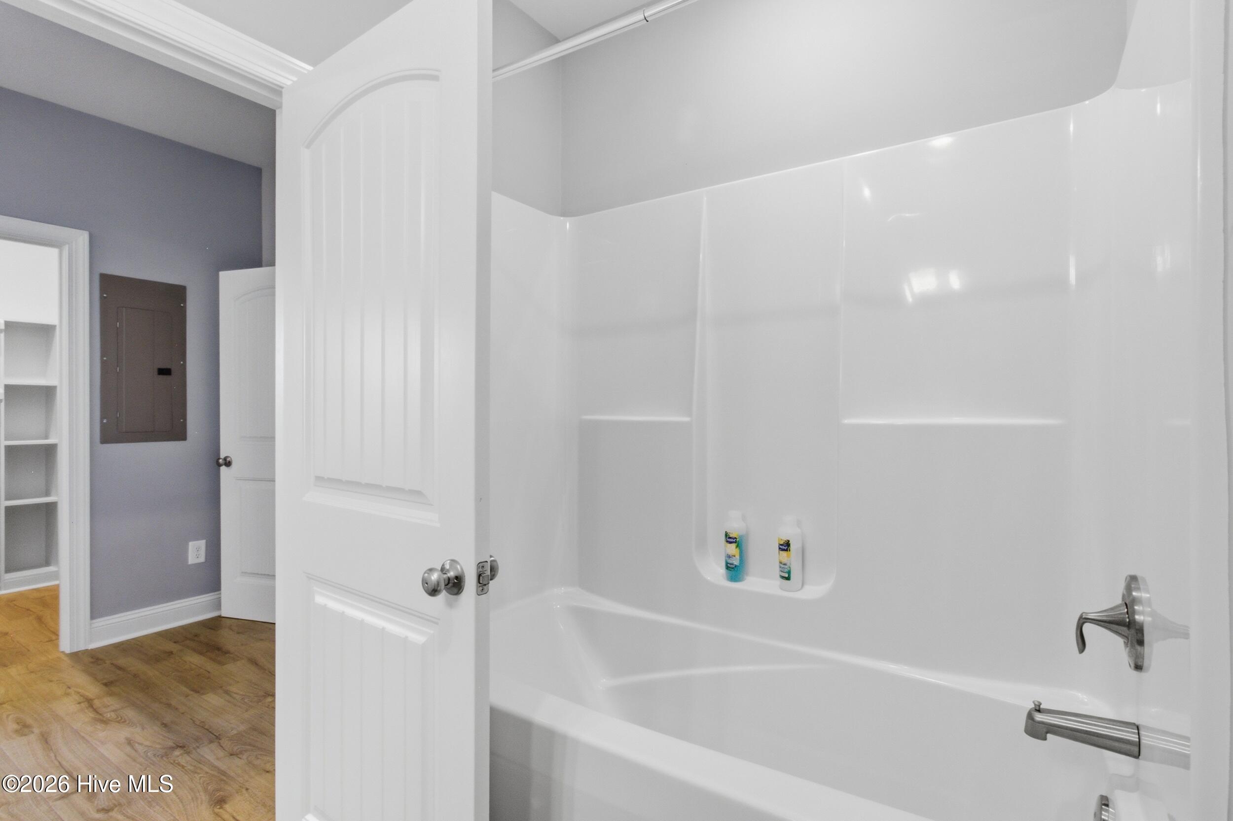 100 Paradise Court Property Photo 15