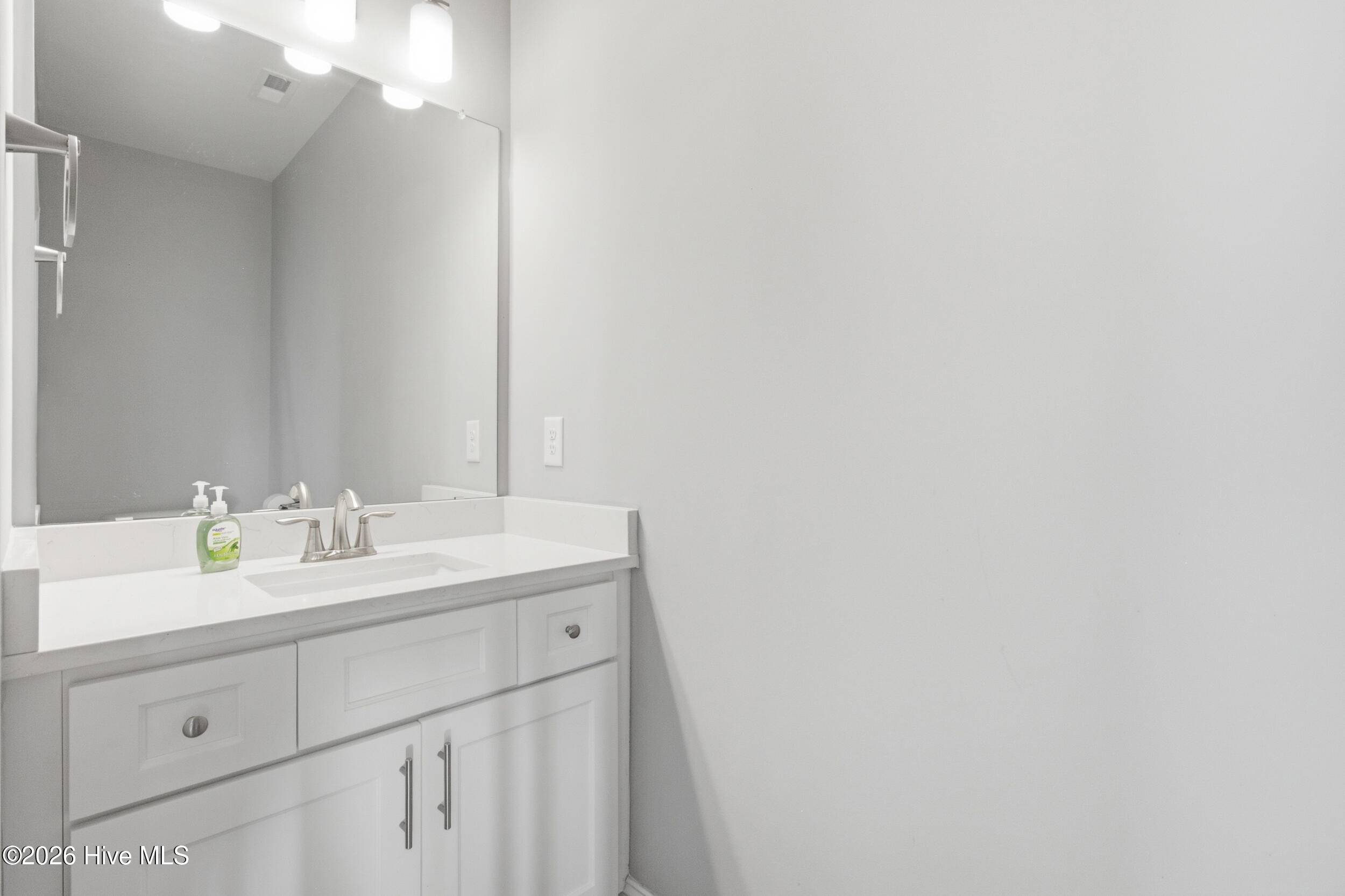 100 Paradise Court Property Photo 29