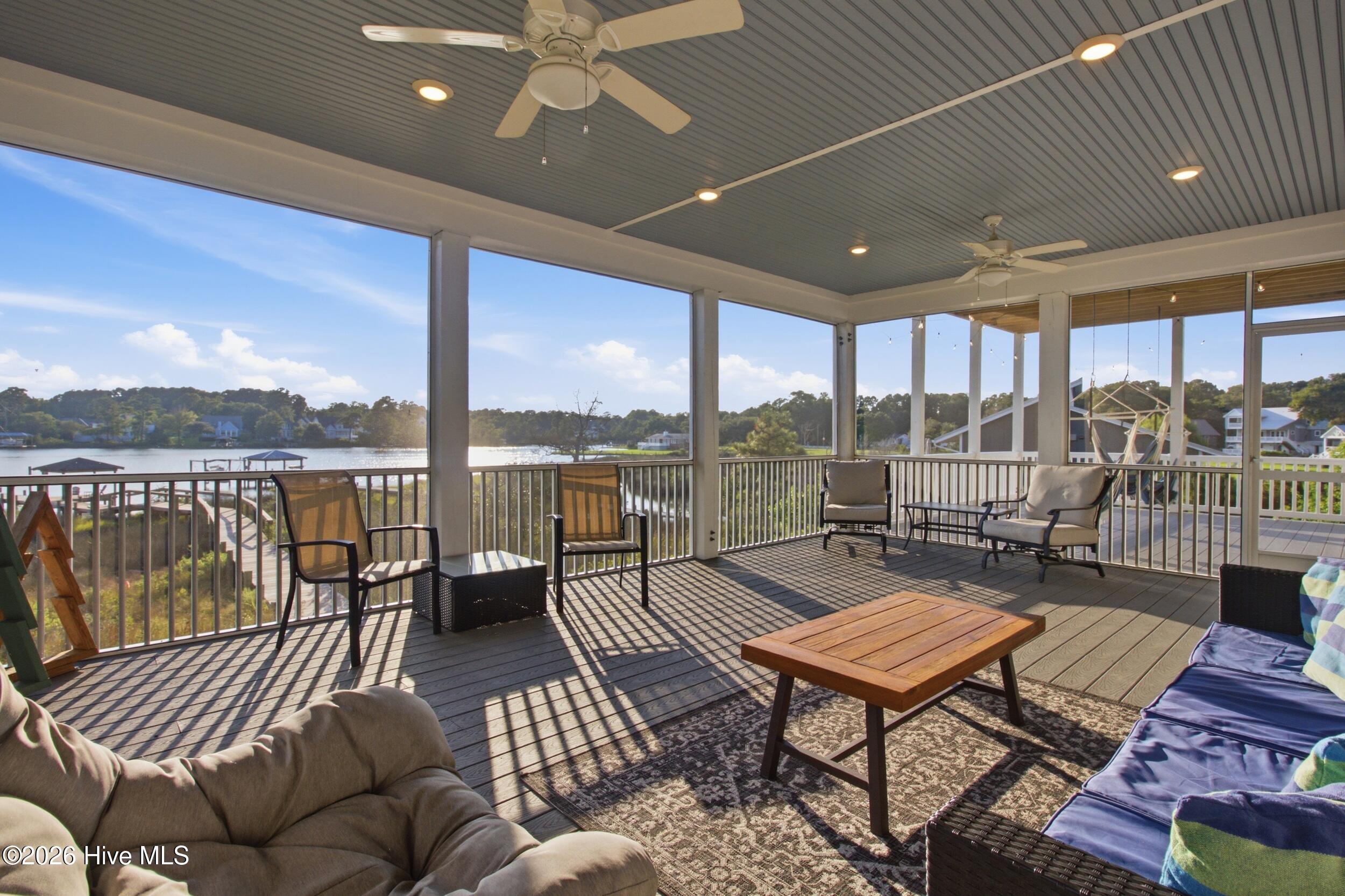 100 Paradise Court Property Photo 34