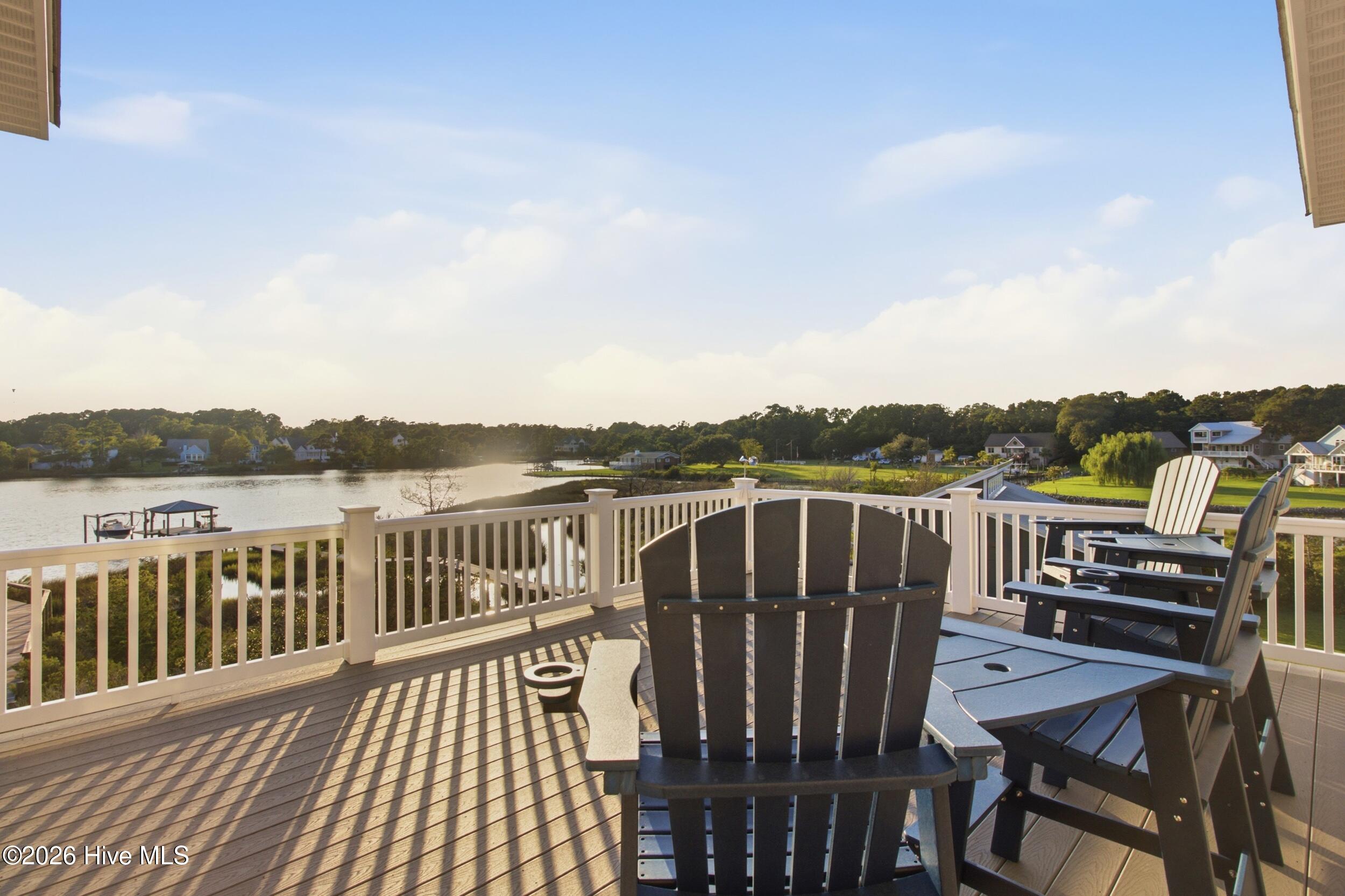 100 Paradise Court Property Photo 37