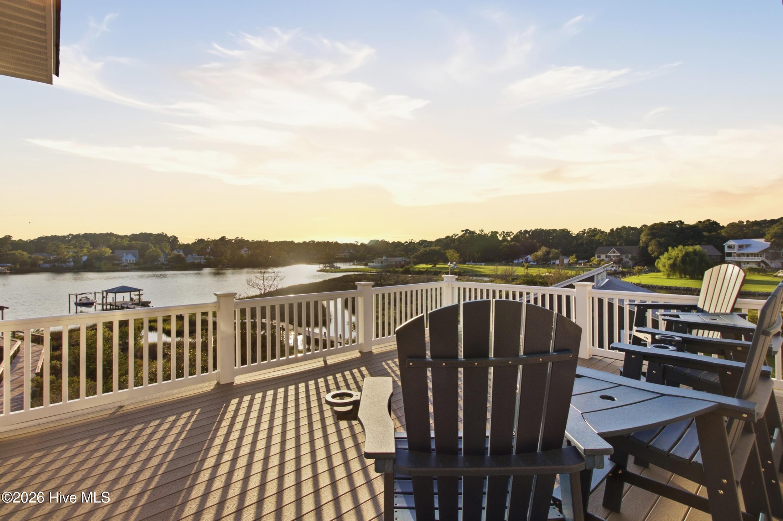 100 Paradise Court Property Photo 38