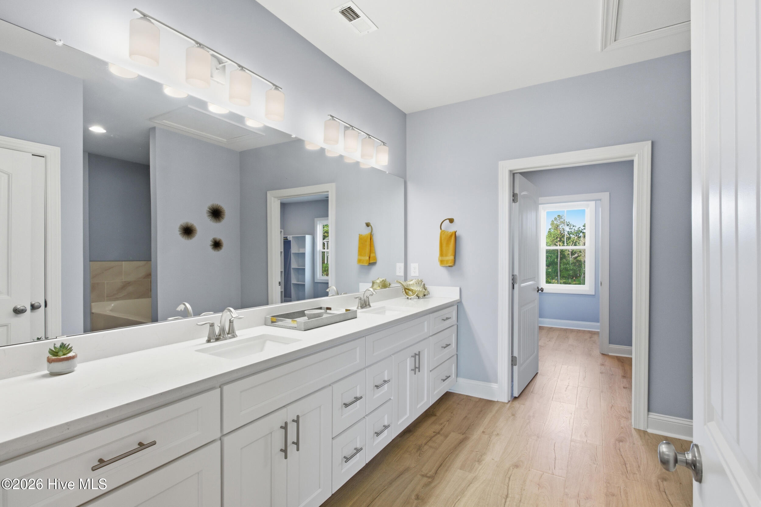 100 Paradise Court Property Photo 42