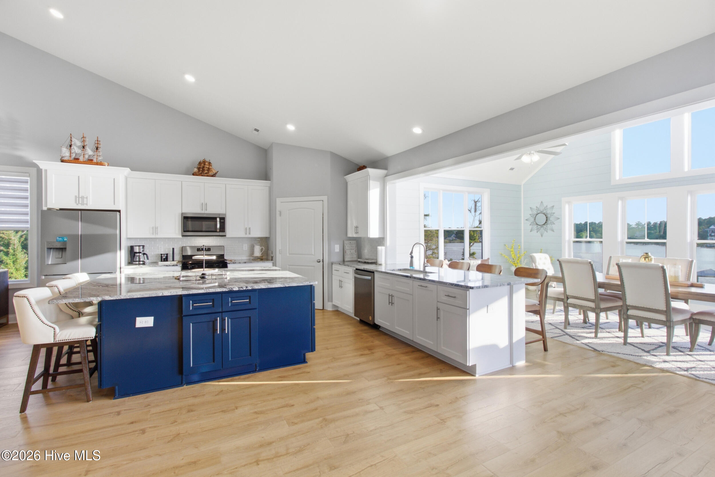 100 Paradise Court Property Photo 48