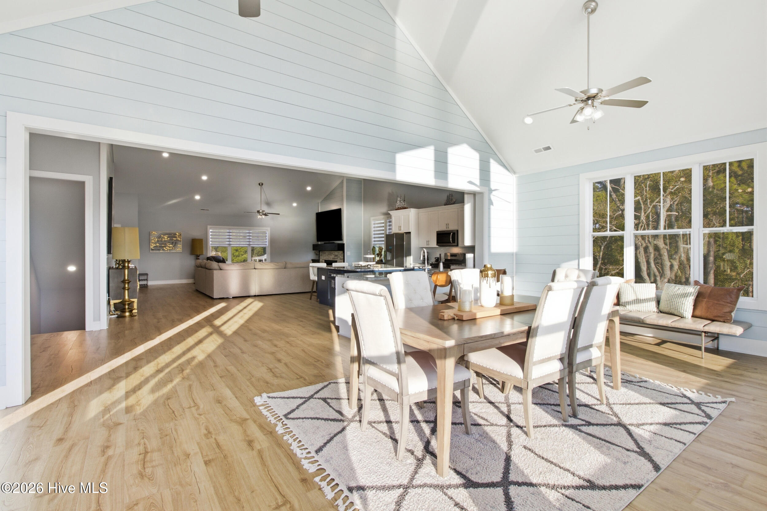 100 Paradise Court Property Photo 55