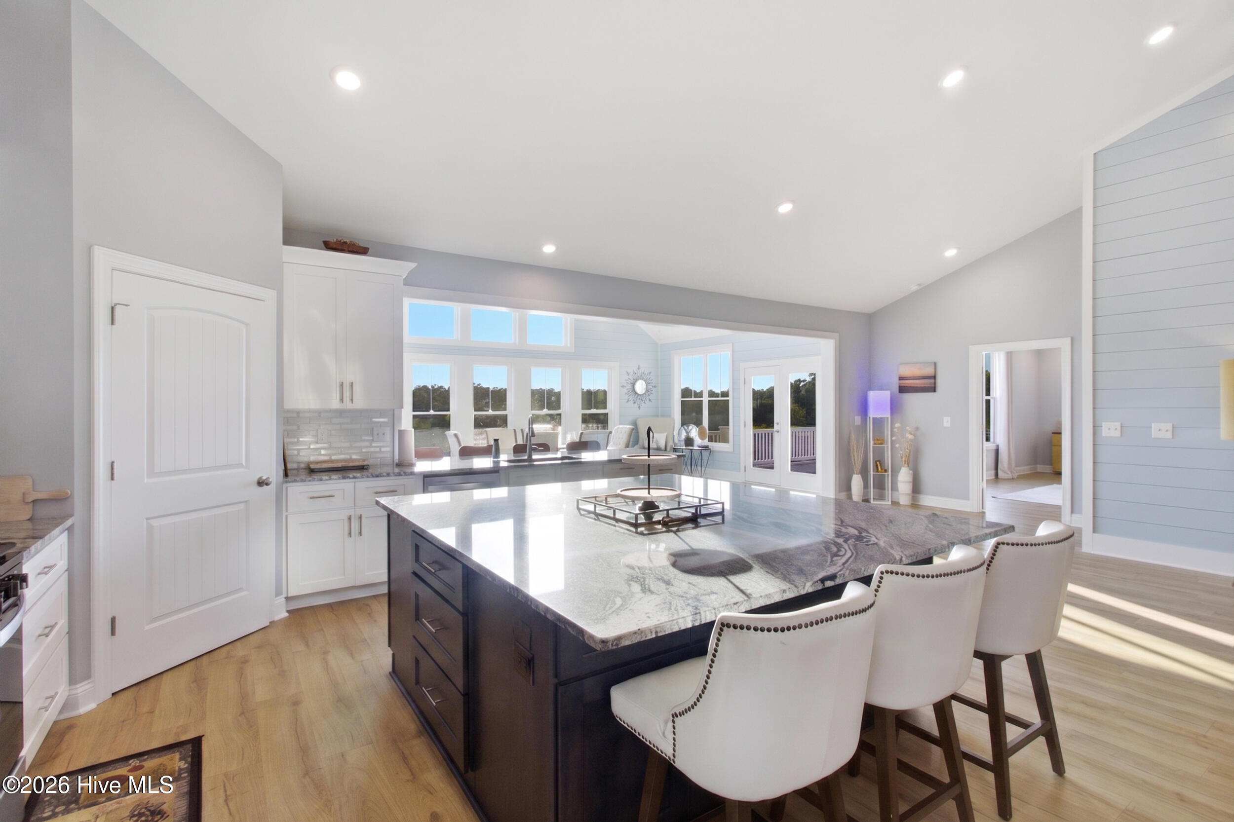 100 Paradise Court Property Photo 59