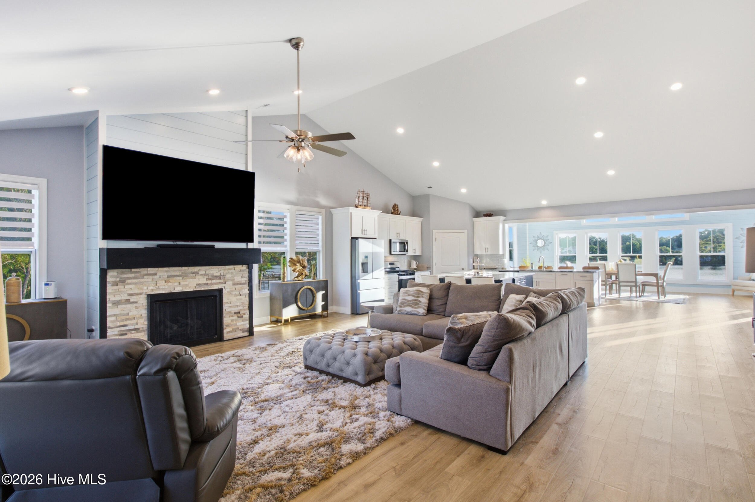 100 Paradise Court Property Photo 63