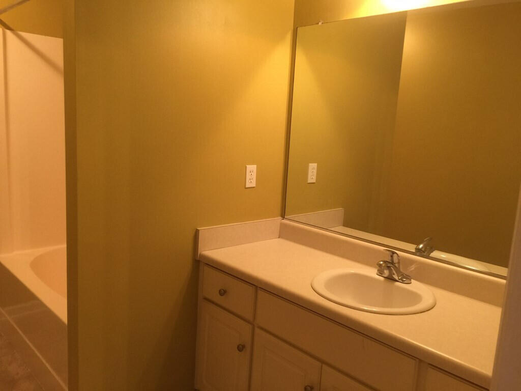 725 Whispering Willow Way Property Photo 13