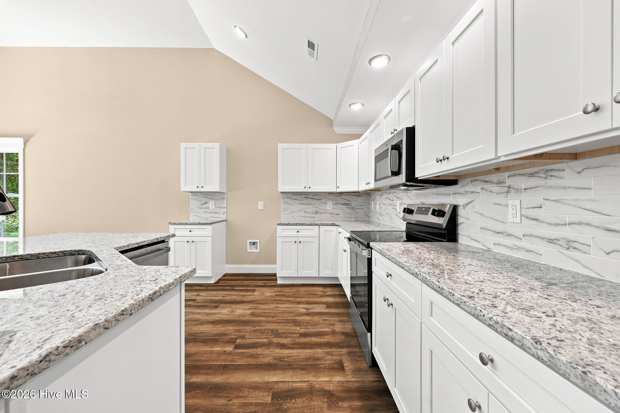 1301 Hunley Court Property Photo 10