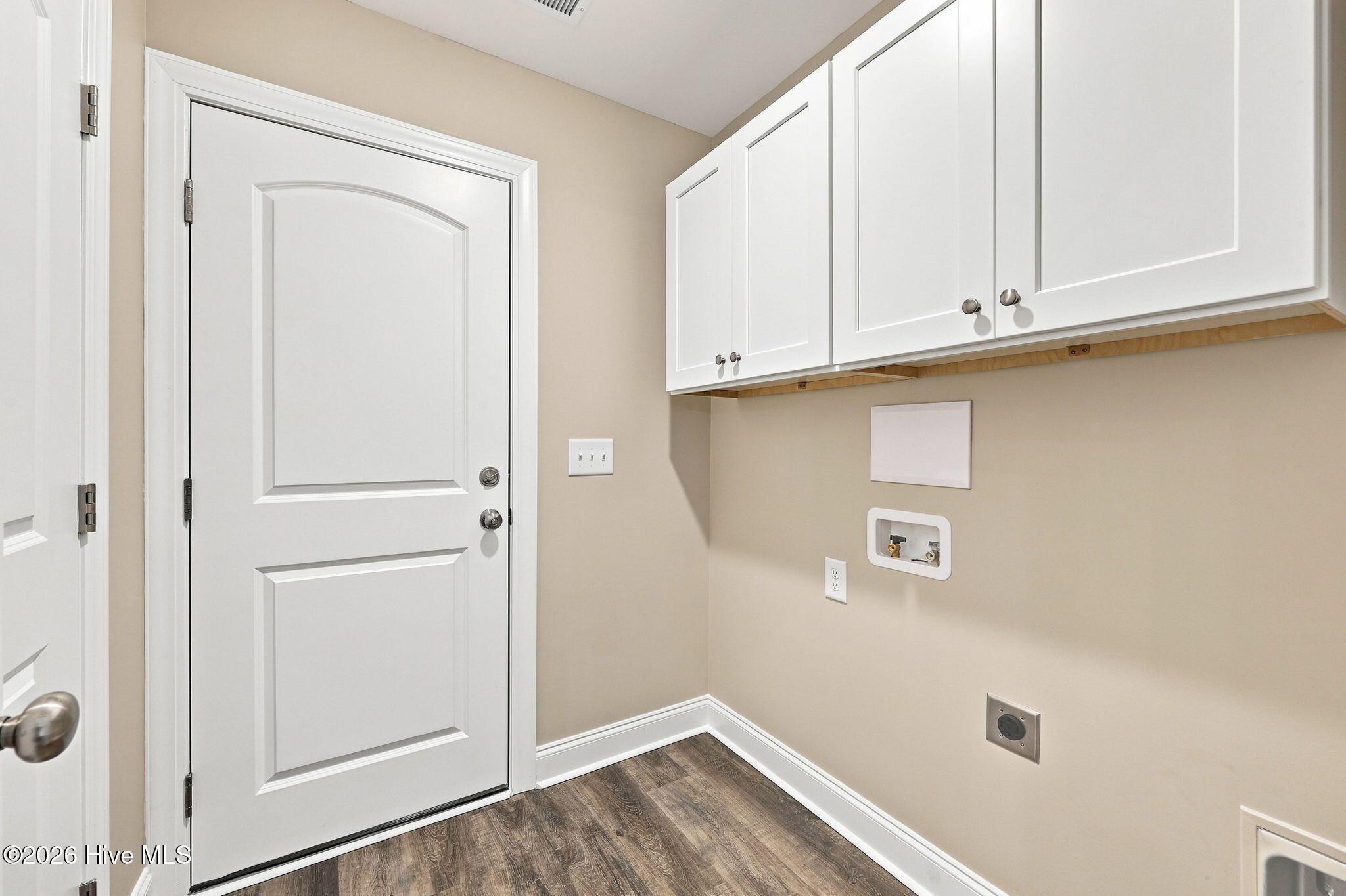 1301 Hunley Court Property Photo 24