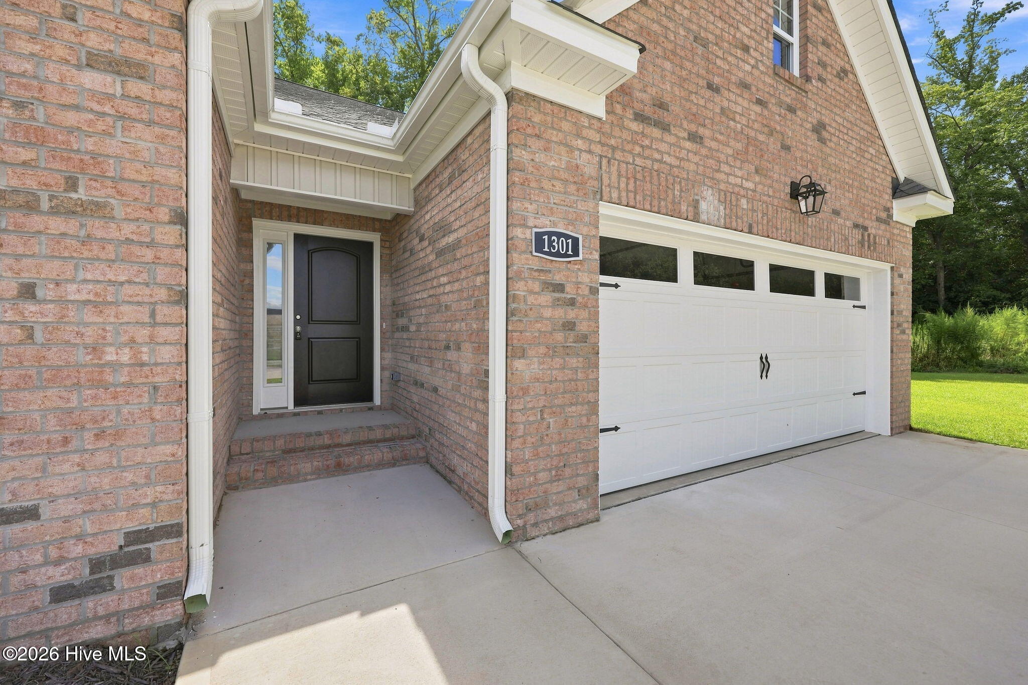 1301 Hunley Court Property Photo 28