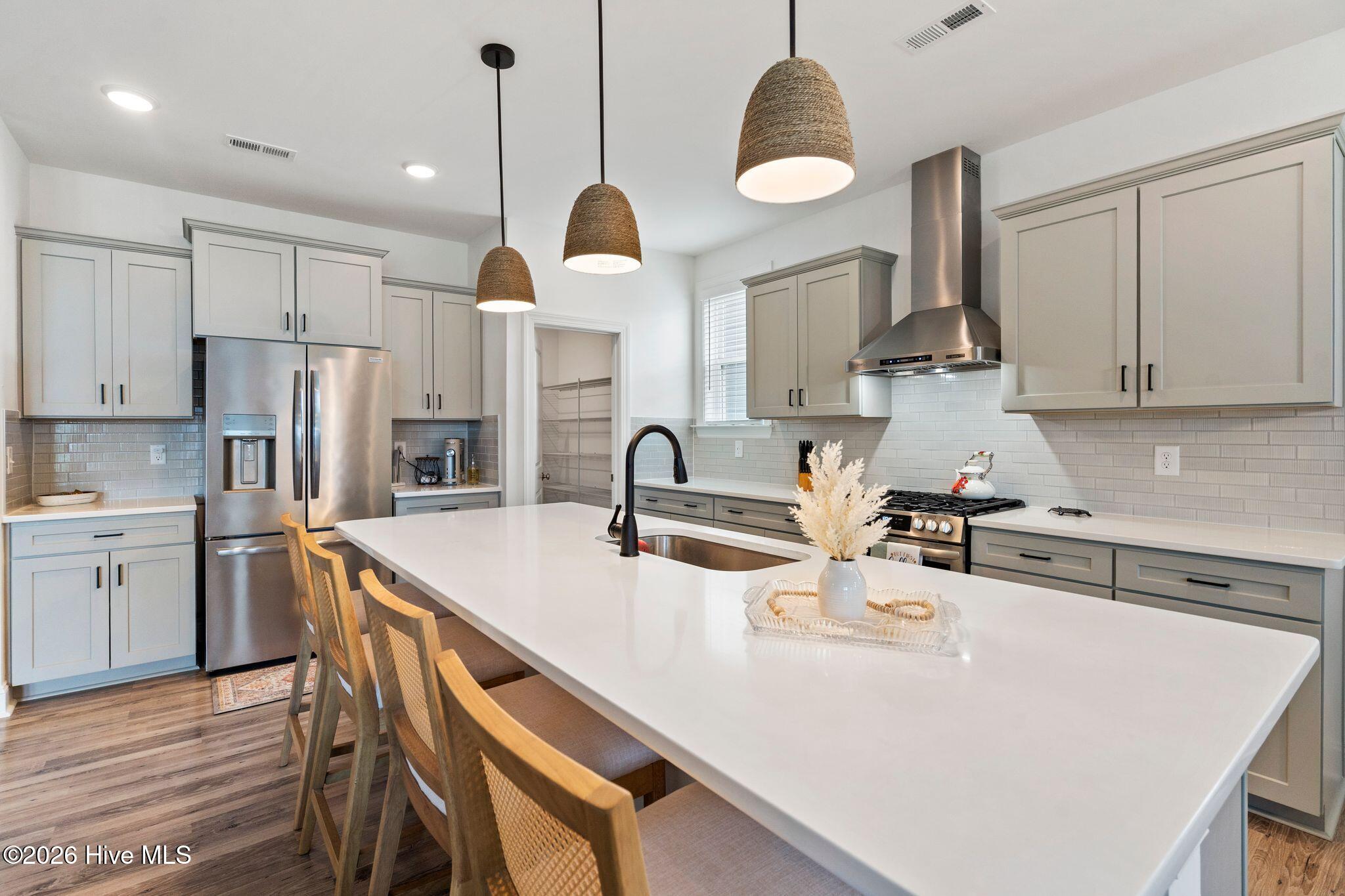 302 Sailor Sky Way Property Photo 9