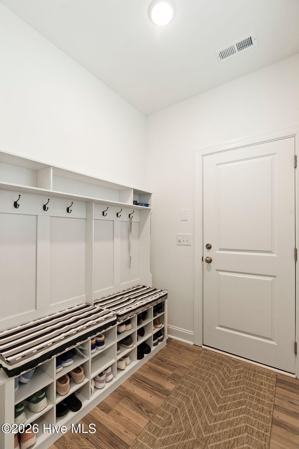 302 Sailor Sky Way Property Photo 23
