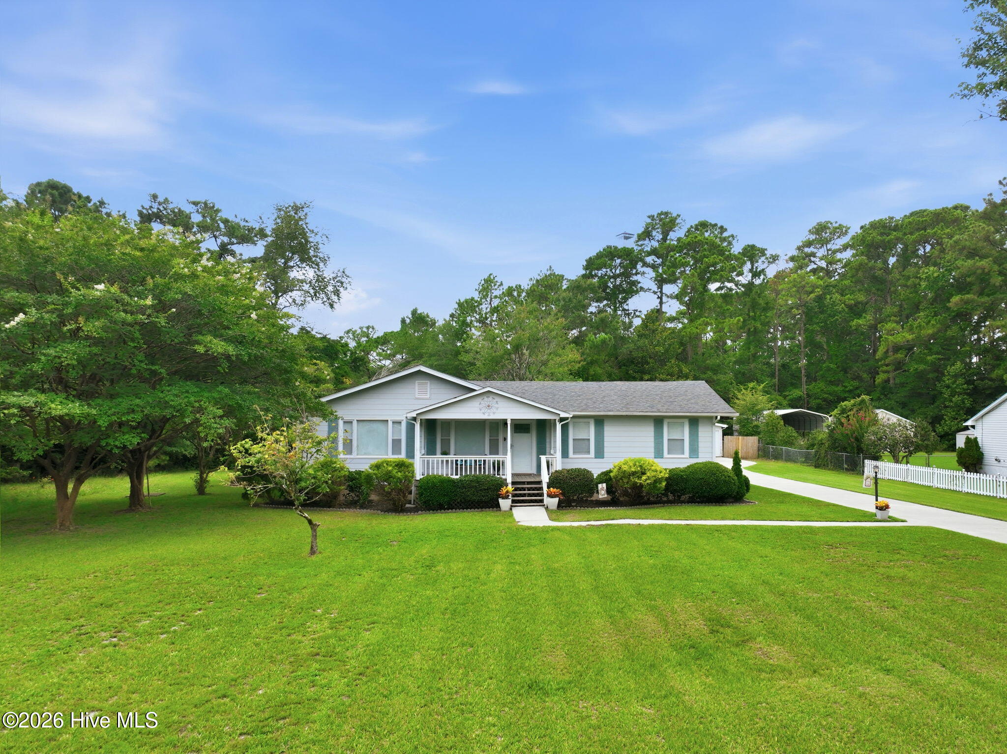 2610 W Forest Drive Property Photo 1