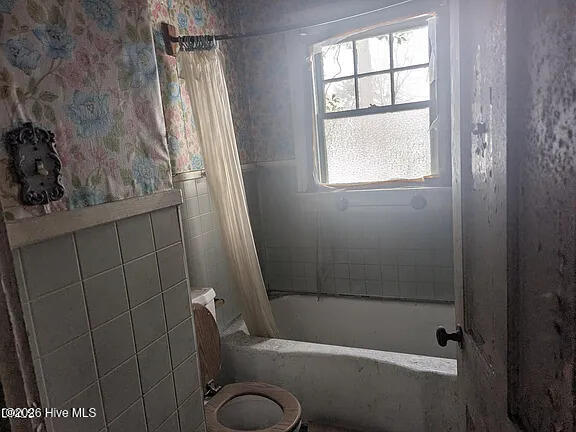 112 N Secrest Street Property Photo 9