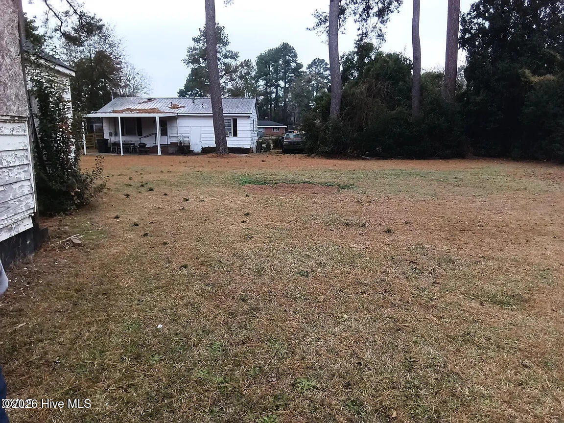 112 N Secrest Street Property Photo 13