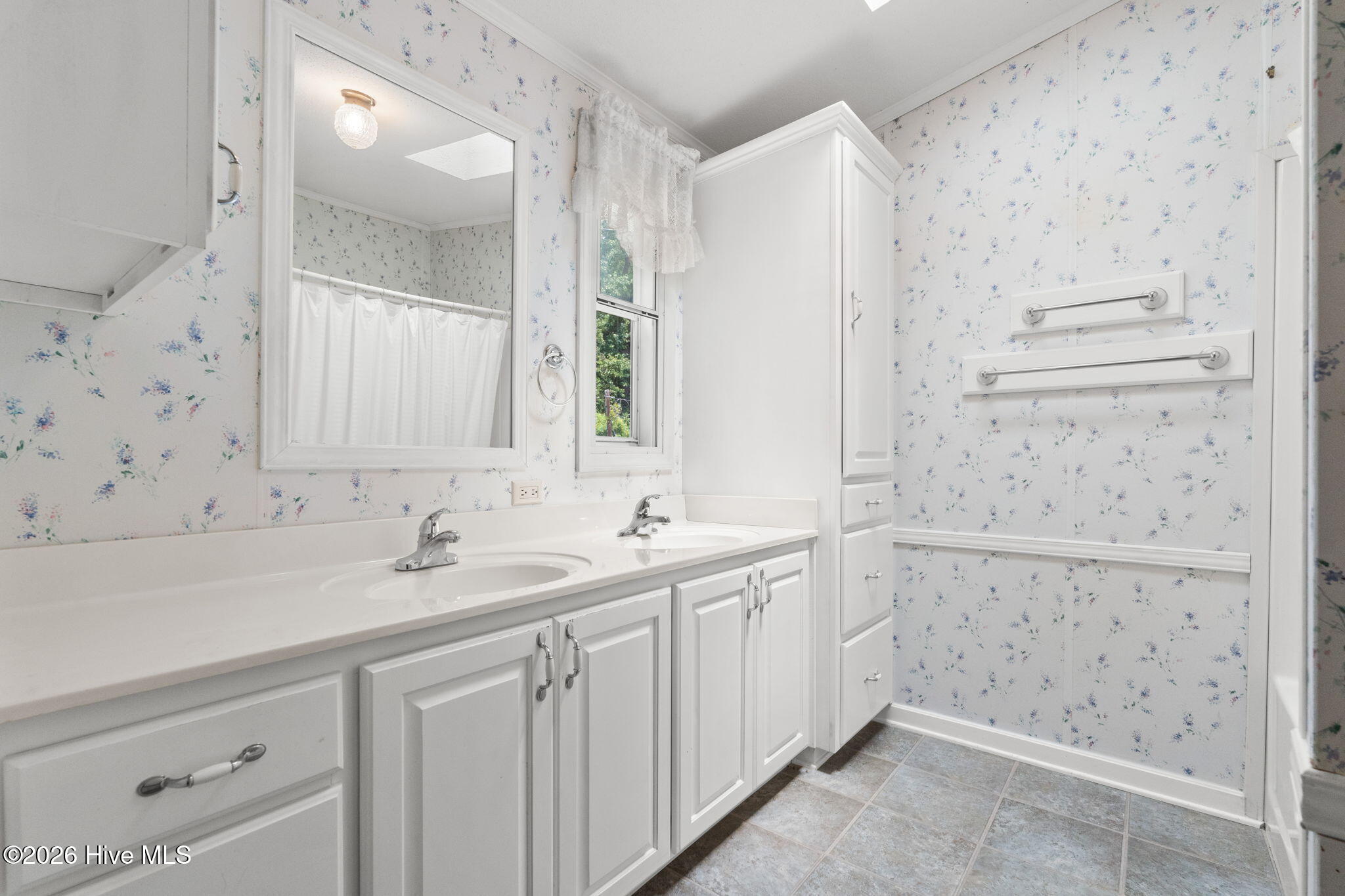 109 Lake Drive Property Photo 14