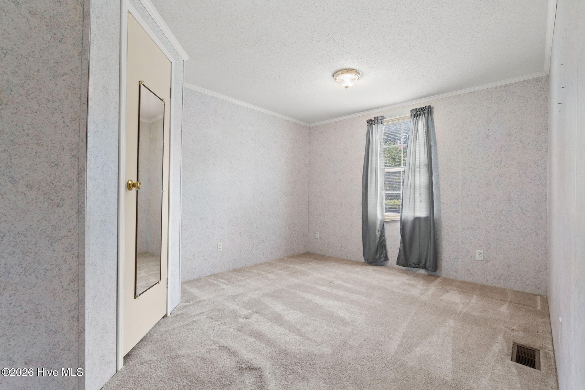109 Lake Drive Property Photo 17