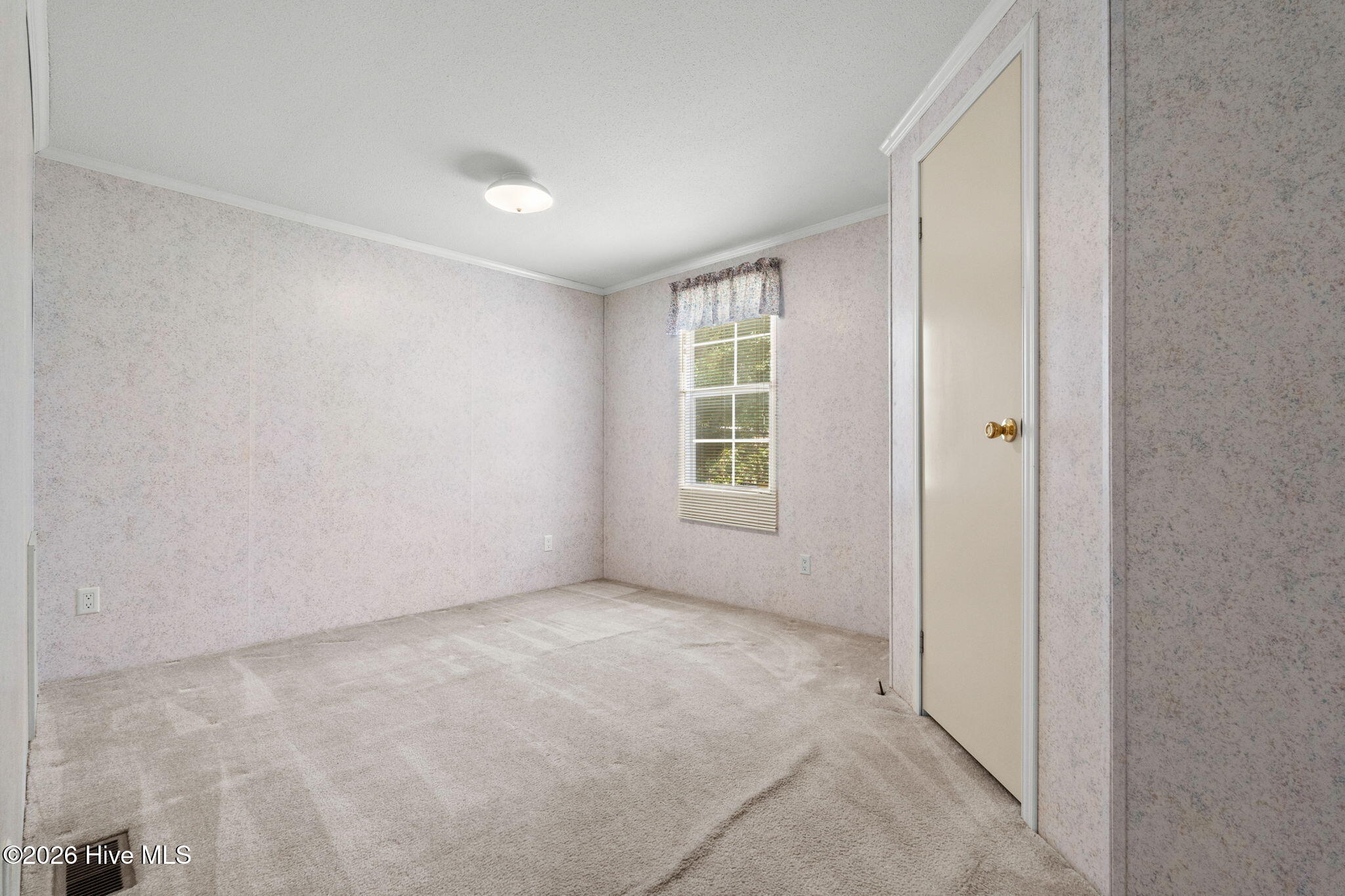 109 Lake Drive Property Photo 18