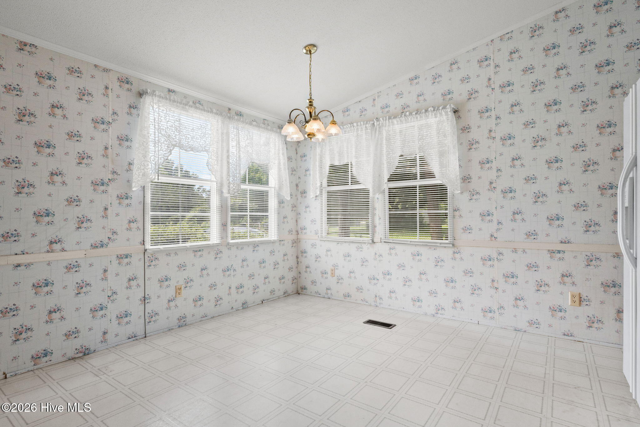 109 Lake Drive Property Photo 22