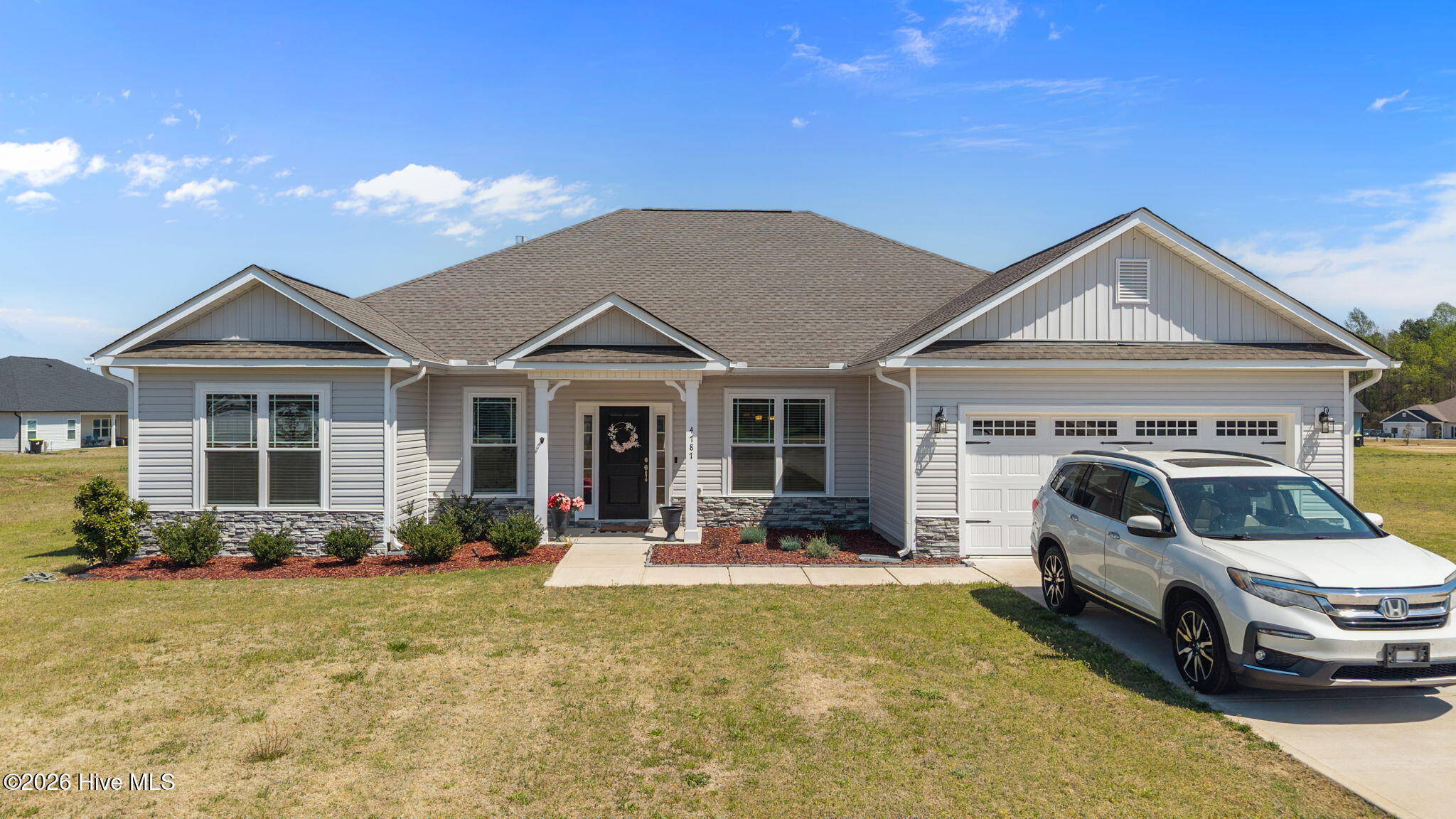4787 Golden Willow Drive Property Photo 2