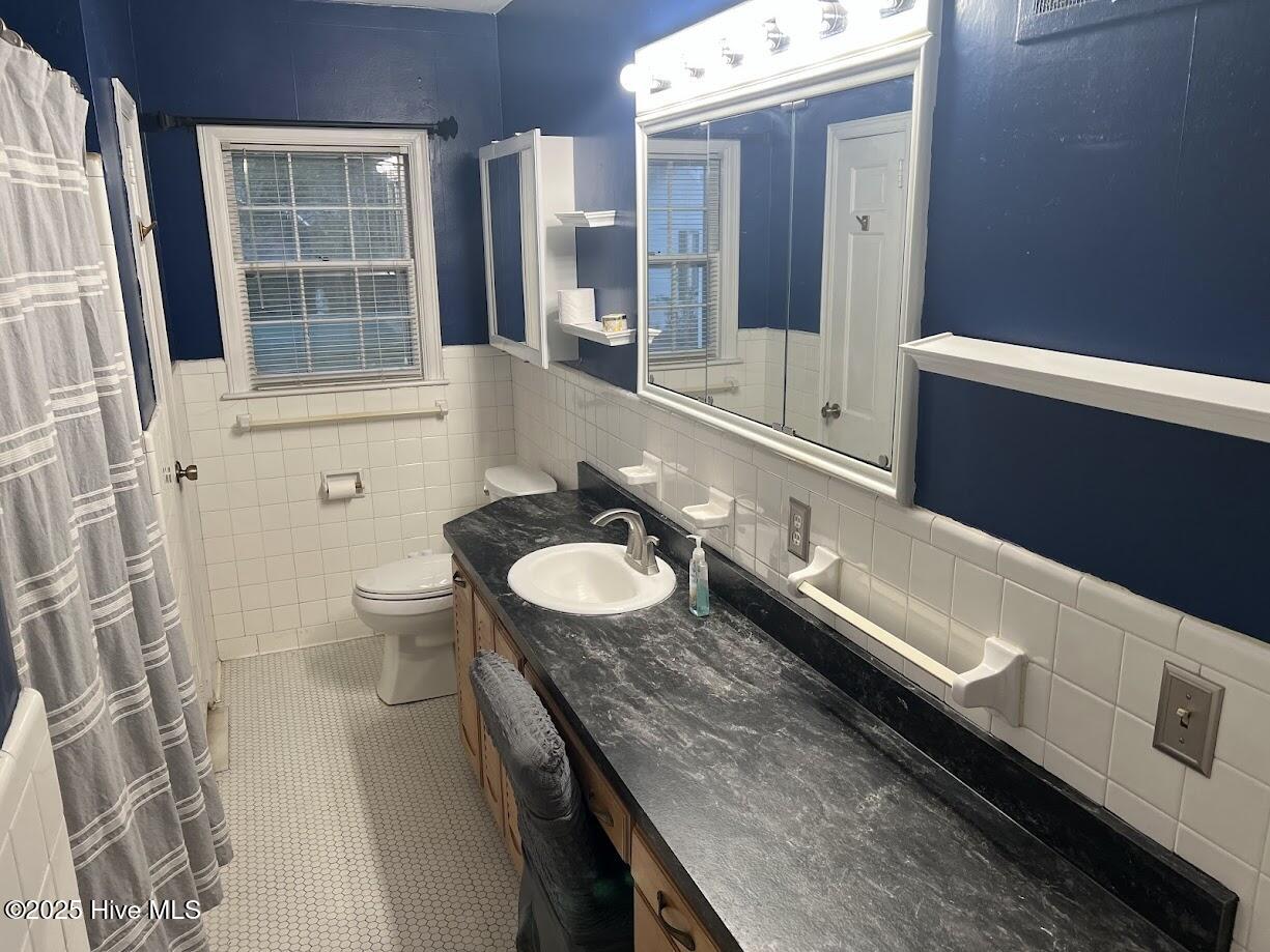 313 E 1st Avenue Property Photo 12