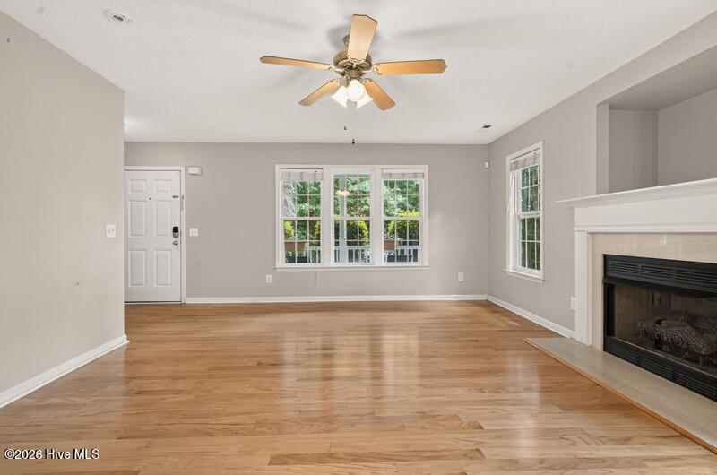 9818 N Olde Towne Wynd Se Property Photo 6
