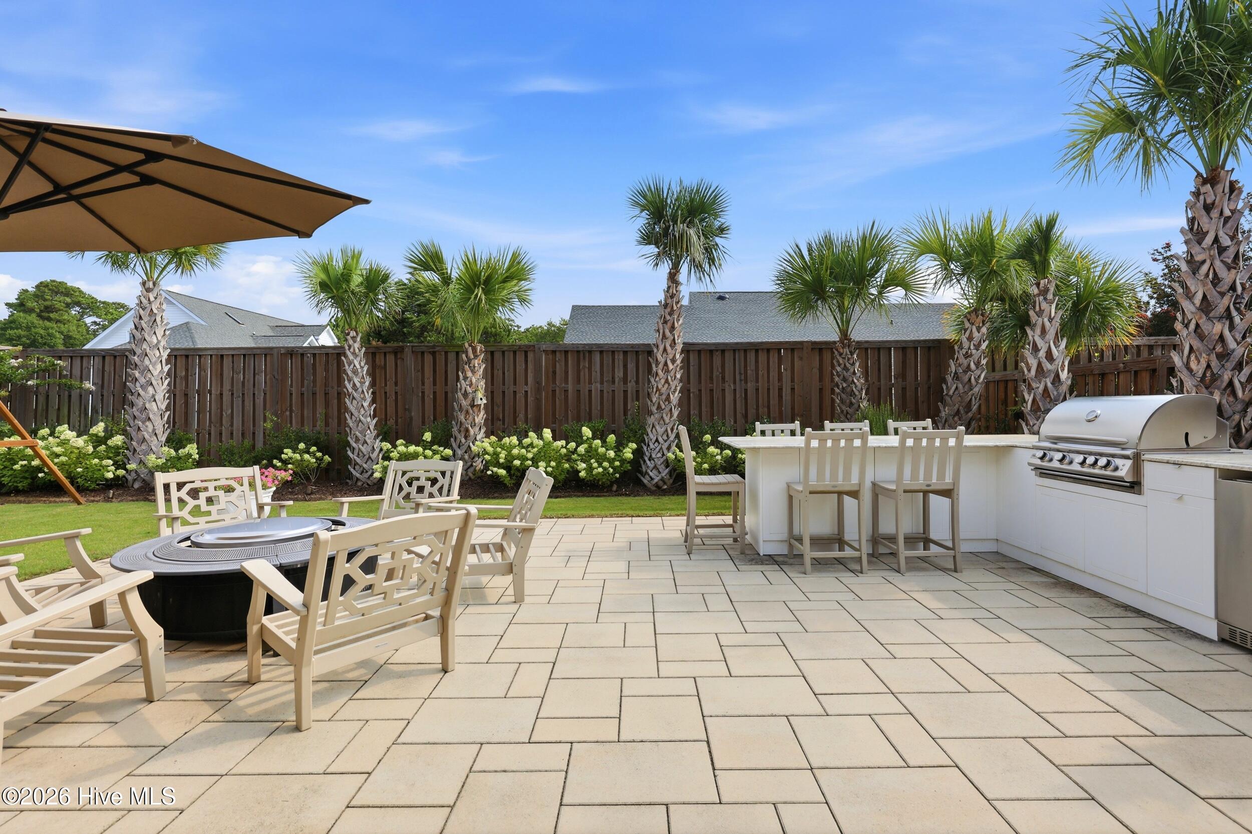 6239 Mirage Way Property Photo 3