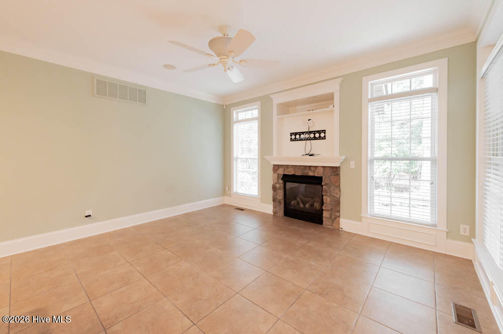 2208 Cardigan Drive Property Photo 13