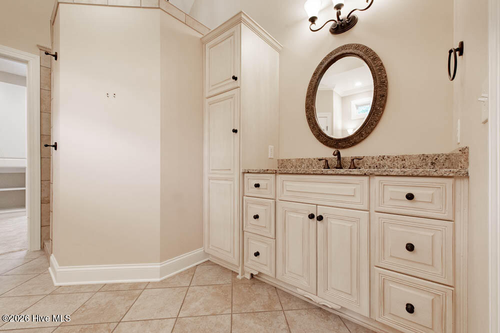2208 Cardigan Drive Property Photo 17