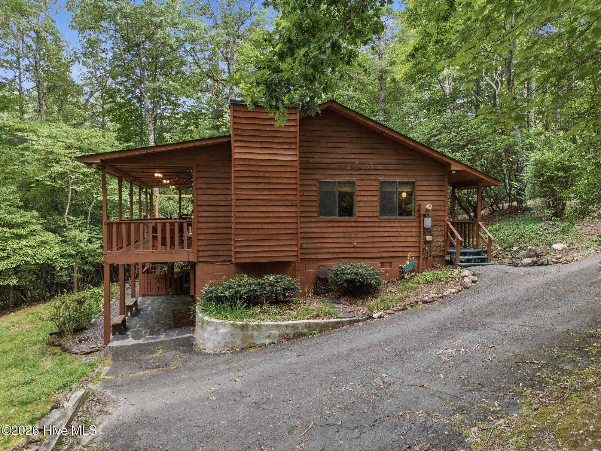221 Chatto Loop Property Photo 2