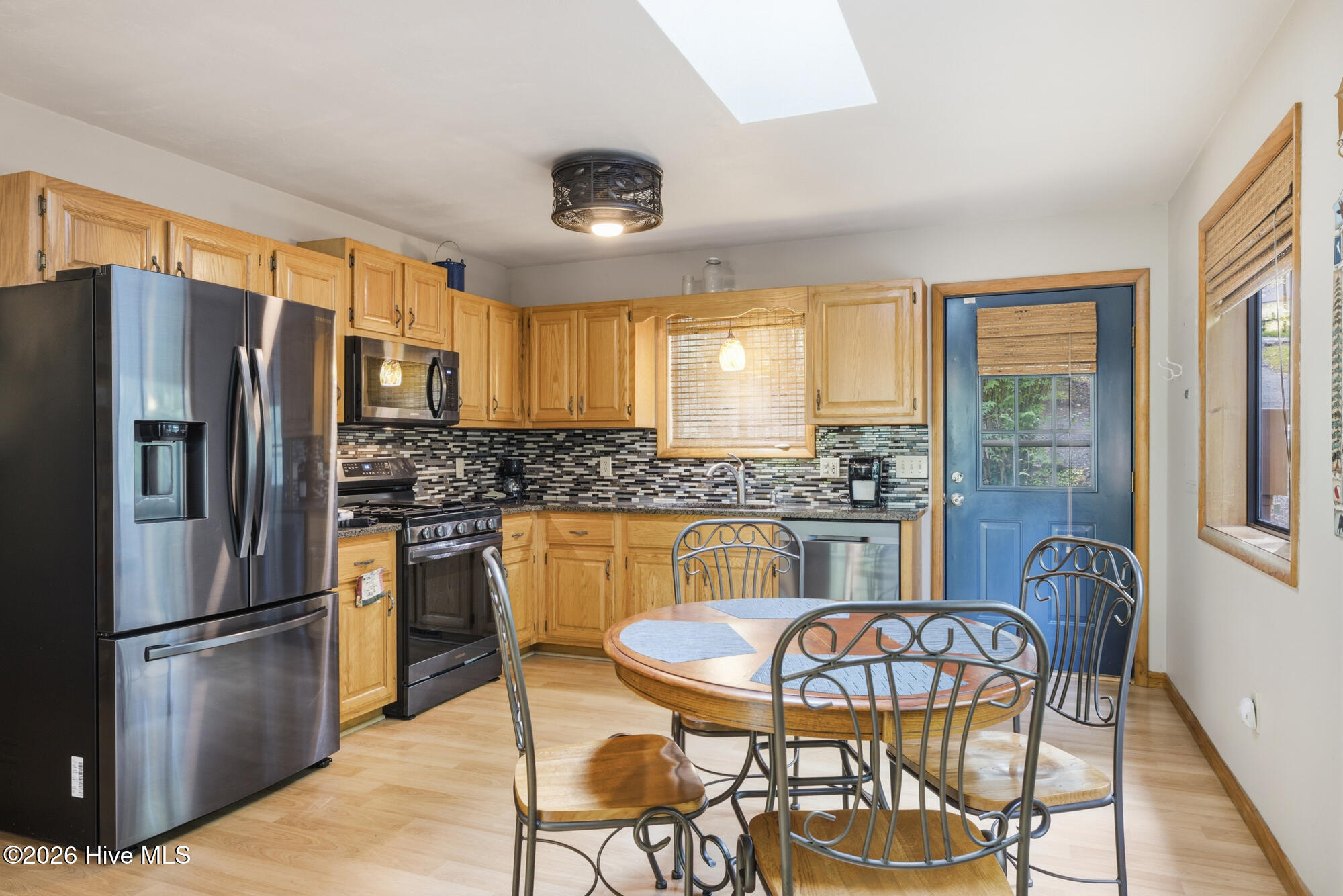 221 Chatto Loop Property Photo 8
