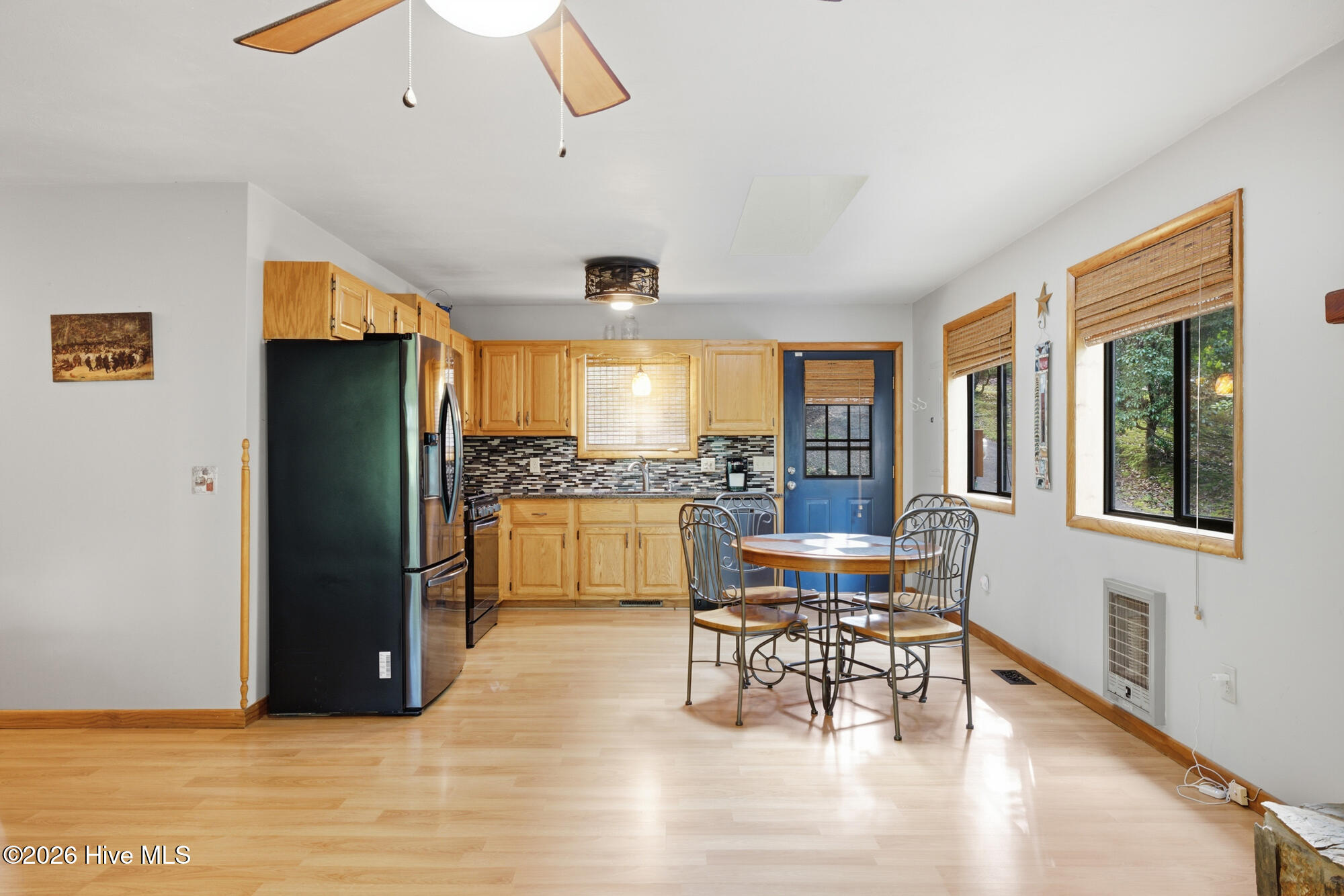 221 Chatto Loop Property Photo 9