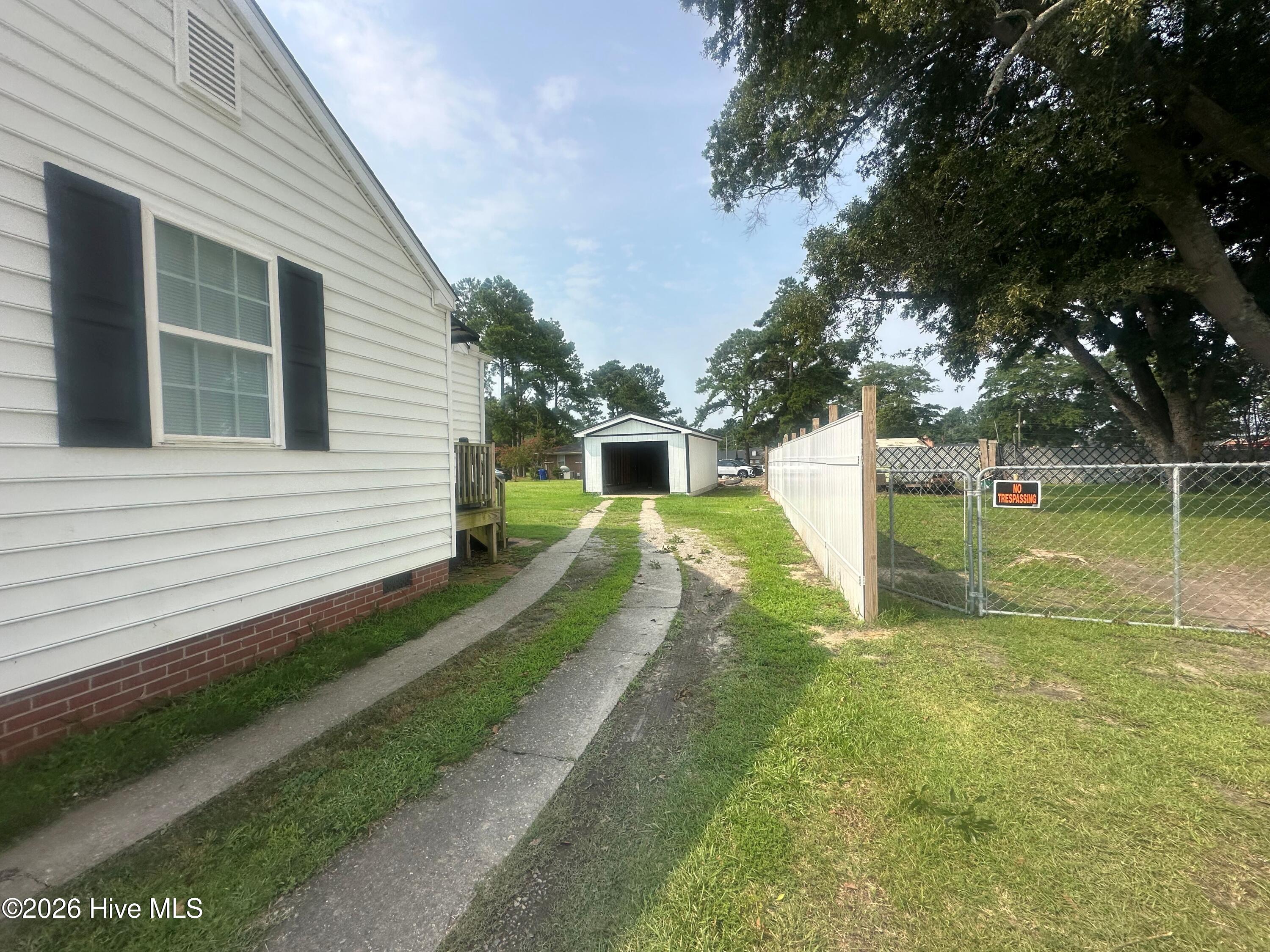 622 E Memorial Drive Property Photo 6