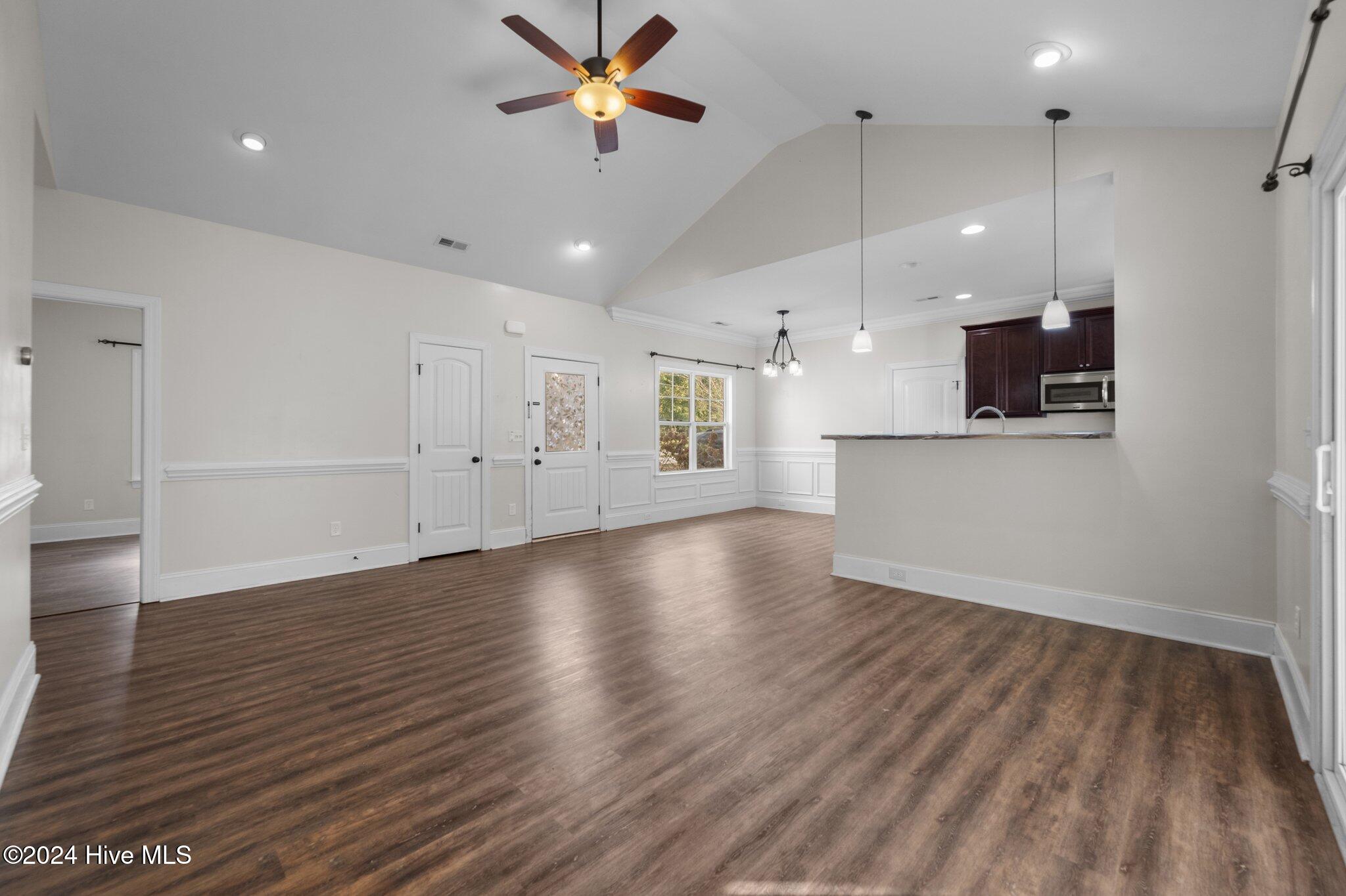 604 Tar Landing Road Property Photo 4