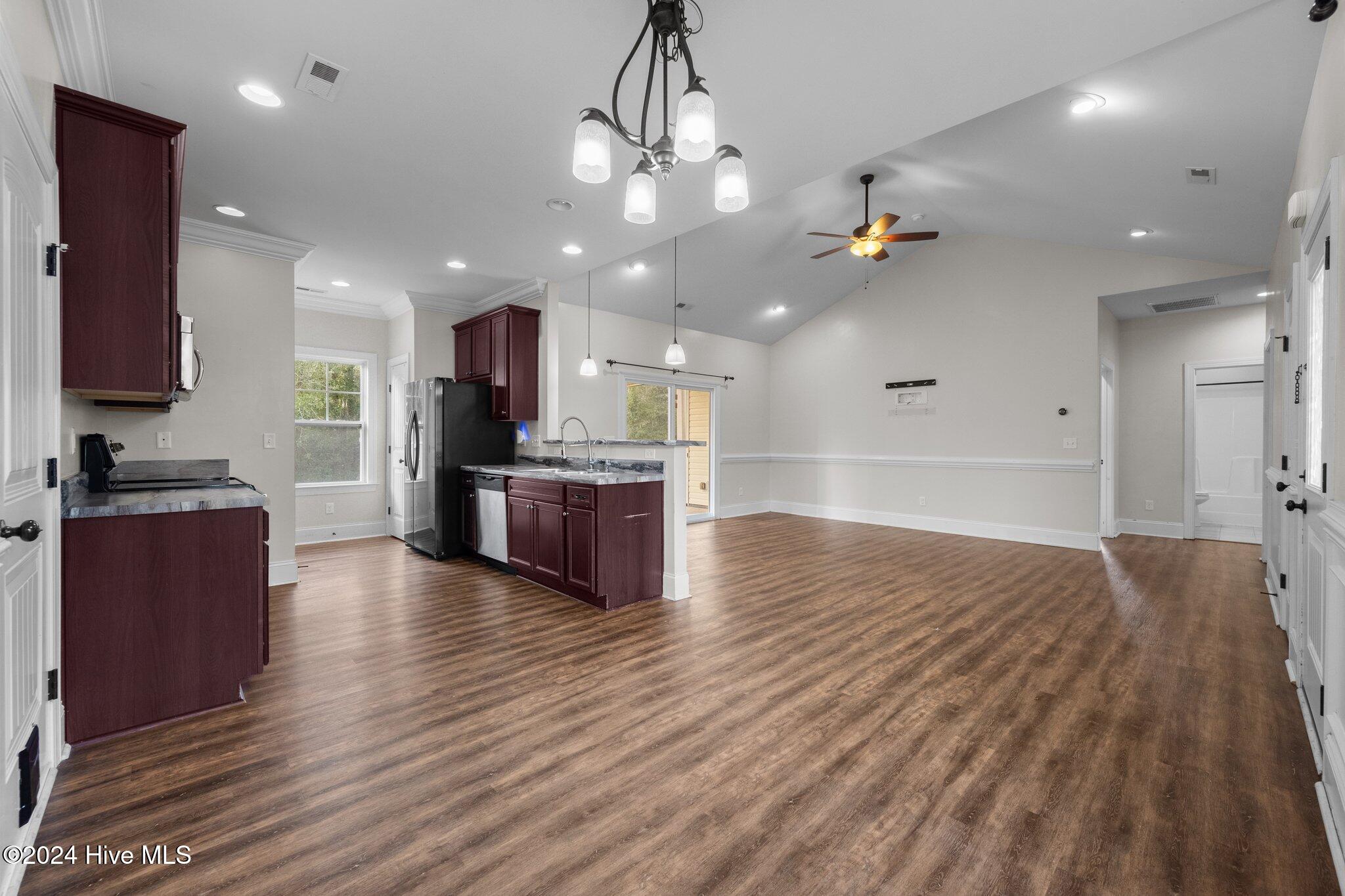604 Tar Landing Road Property Photo 6