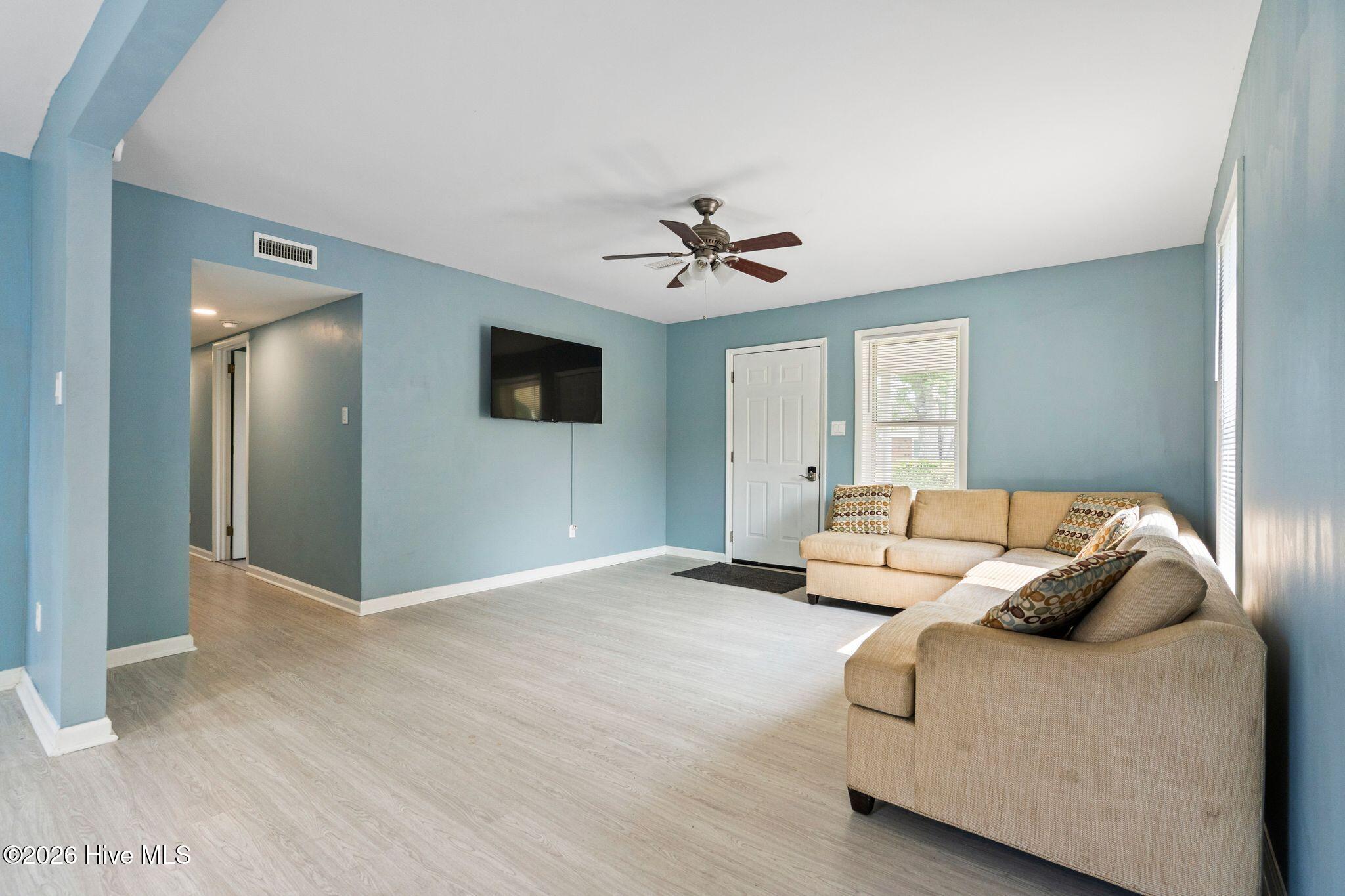 2702 Bunche Street Property Photo 8