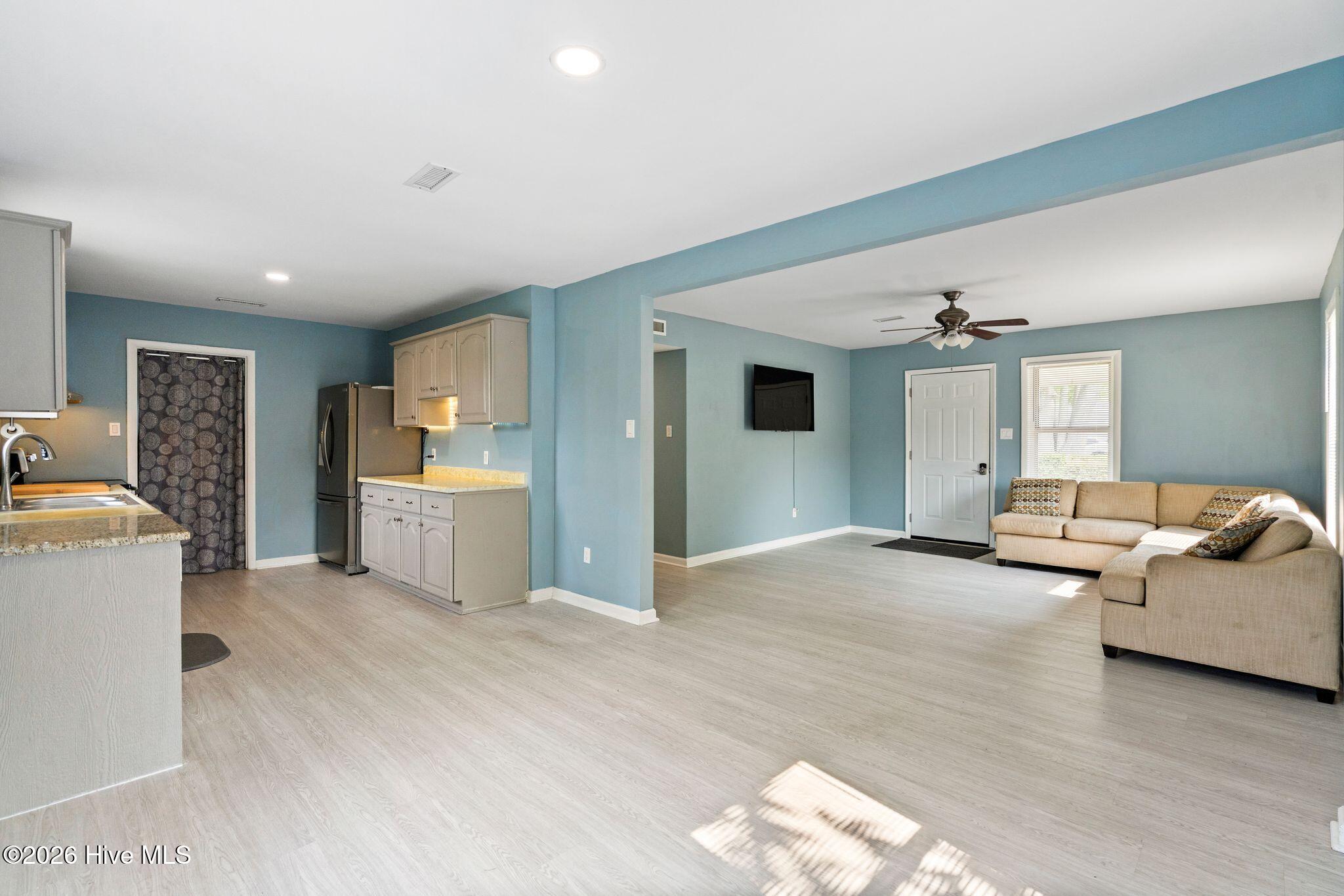 2702 Bunche Street Property Photo 13