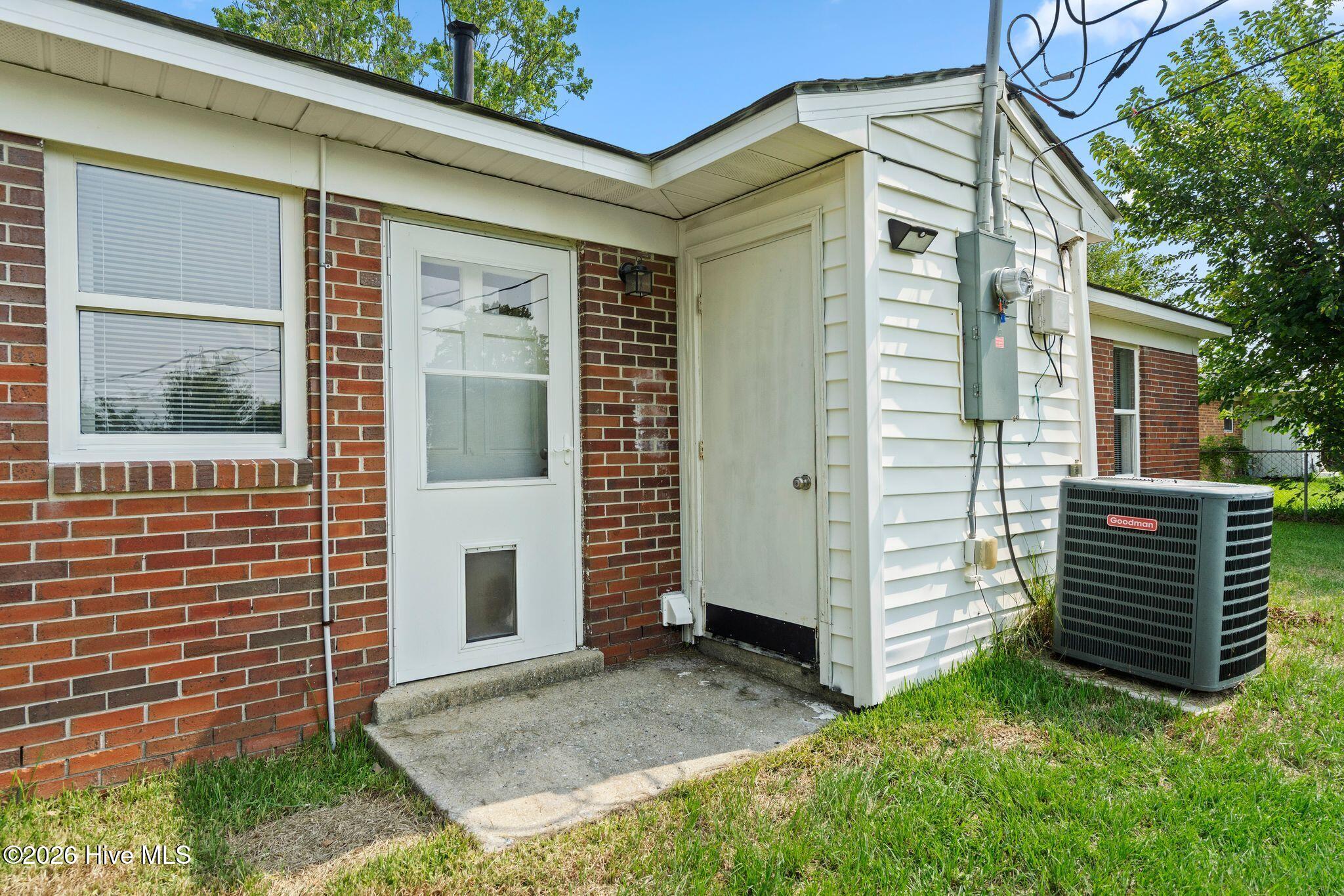 2702 Bunche Street Property Photo 36