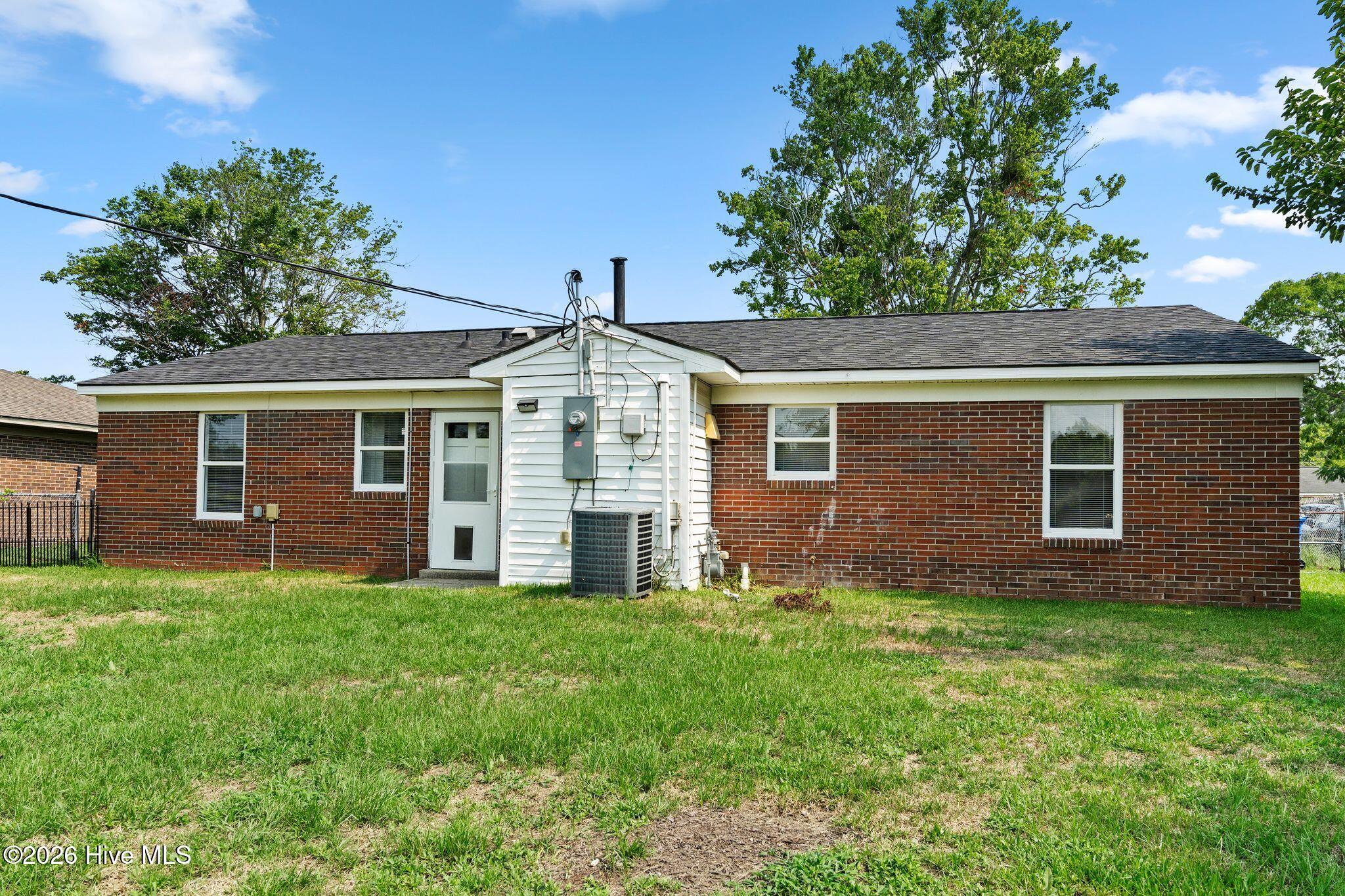 2702 Bunche Street Property Photo 38