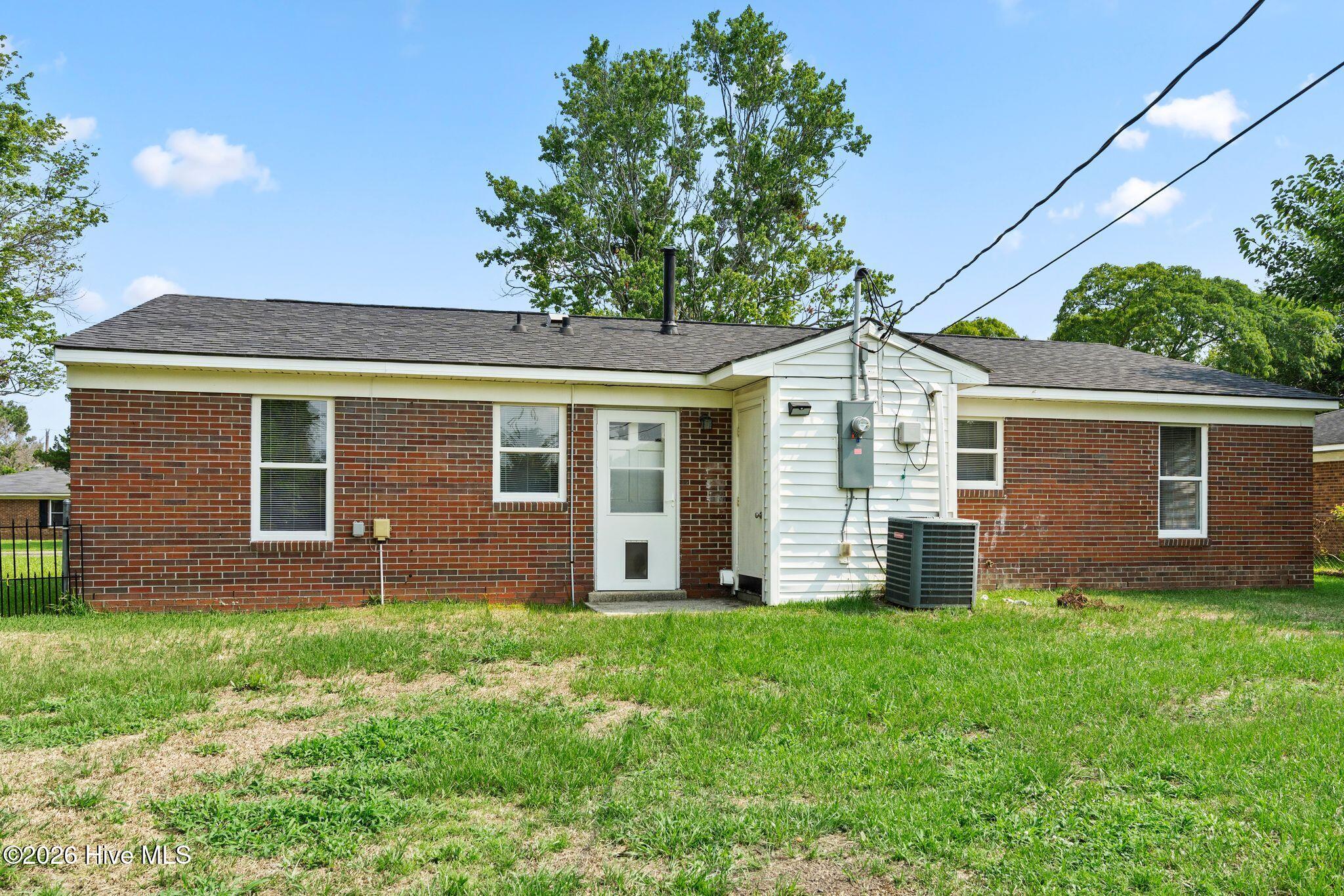 2702 Bunche Street Property Photo 39