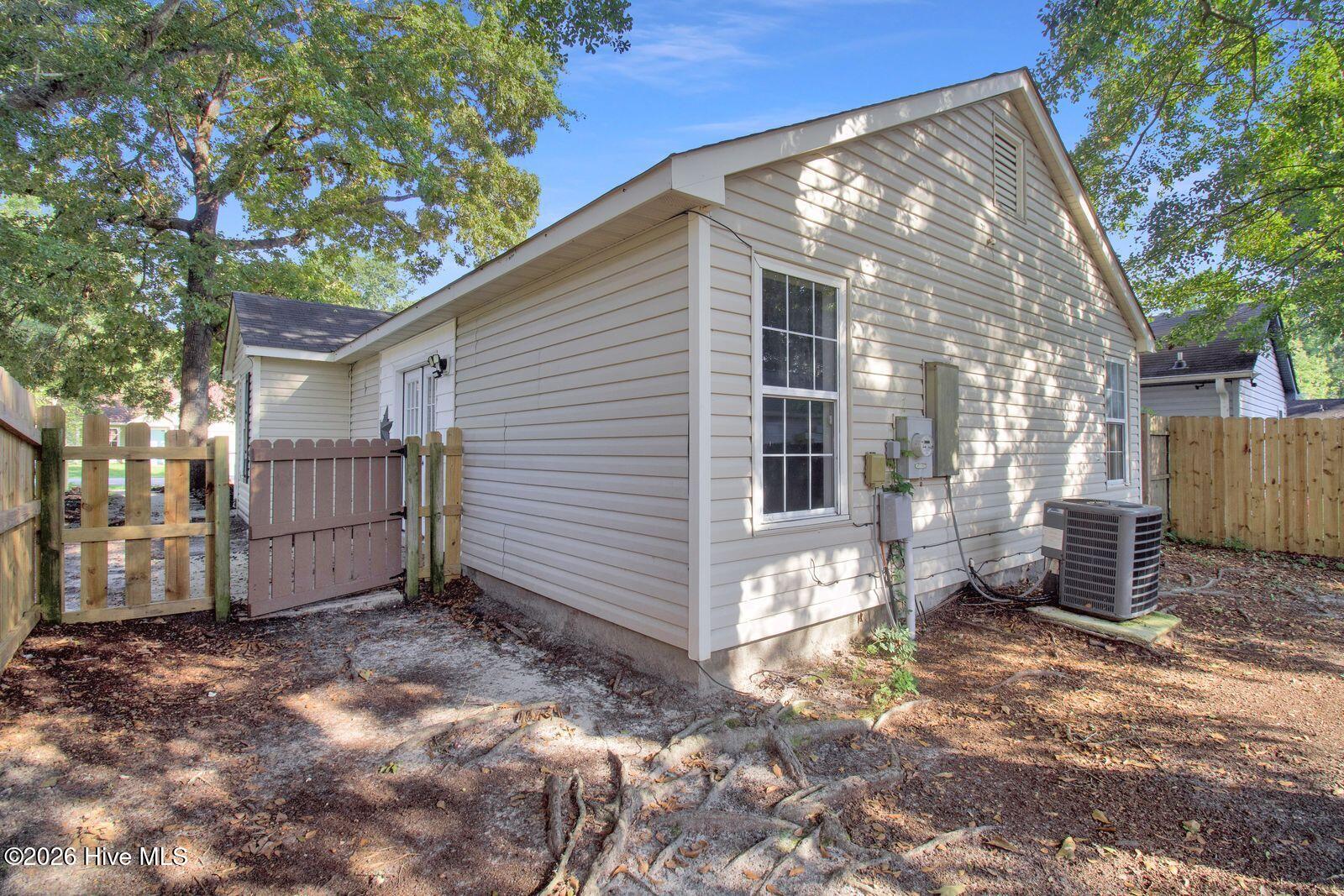500 Saint George Cove Property Photo 11
